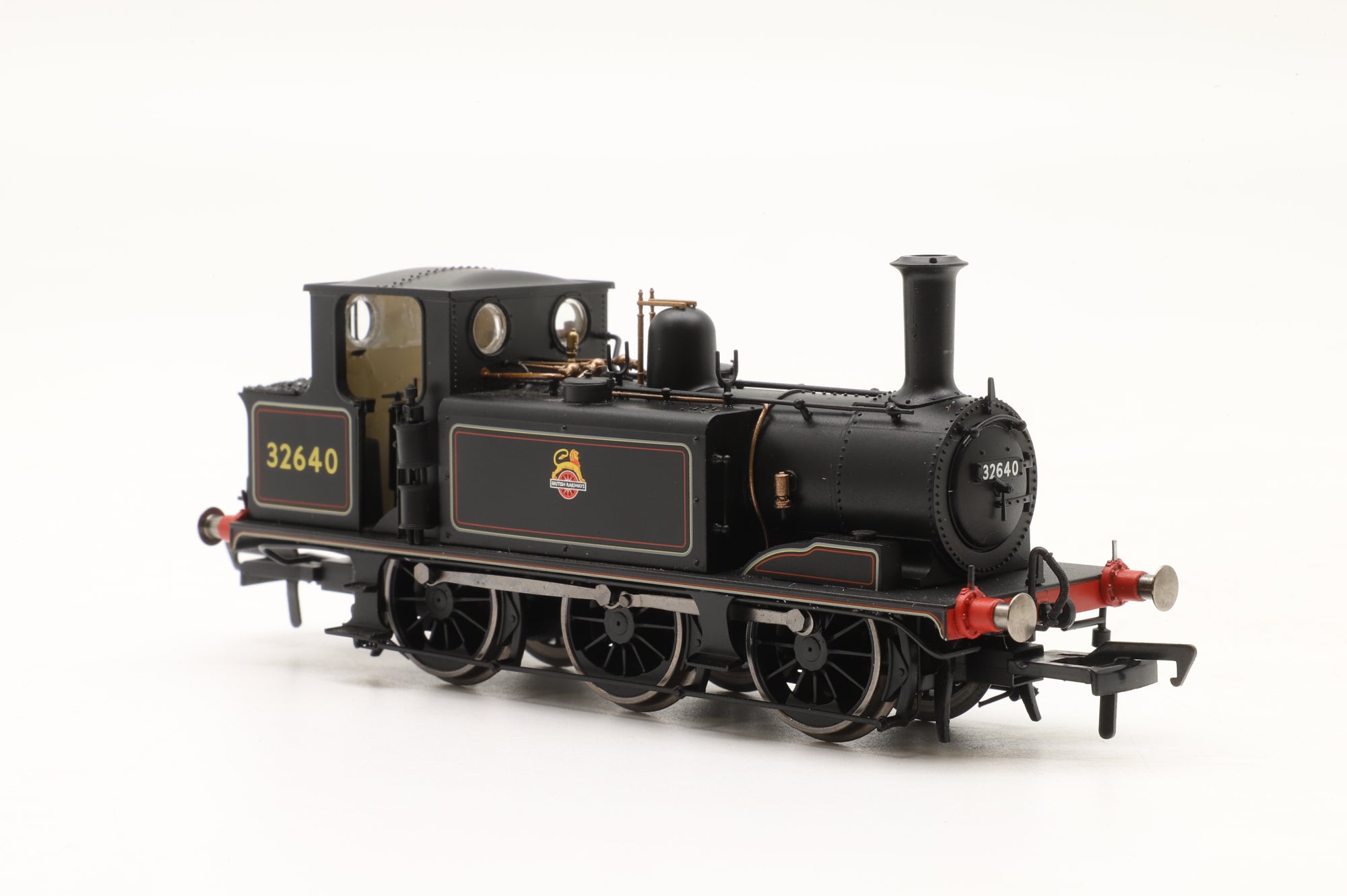 Hornby OO R30008 Class A1X Terrier 32640 in Lined BR Black E/C