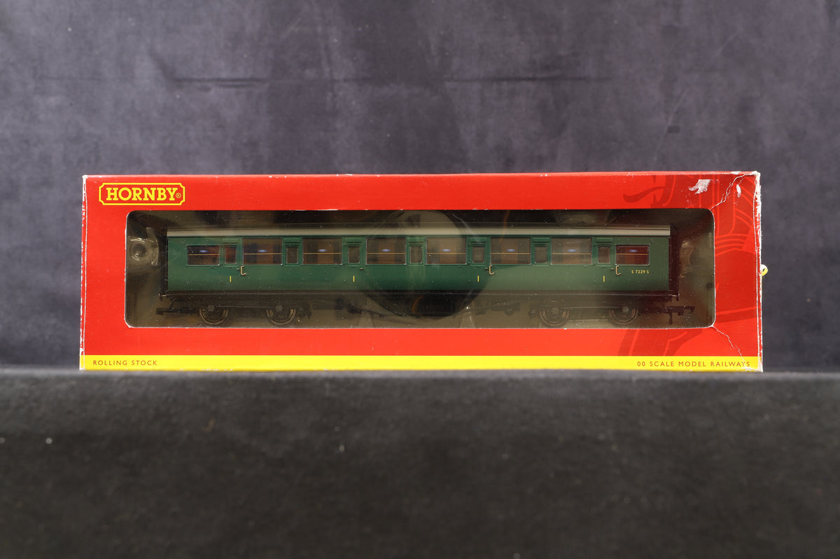 Hornby OO Rake Of 4 BR Green Maunsell R4302C, R4304D, R4305C &amp; R4303B