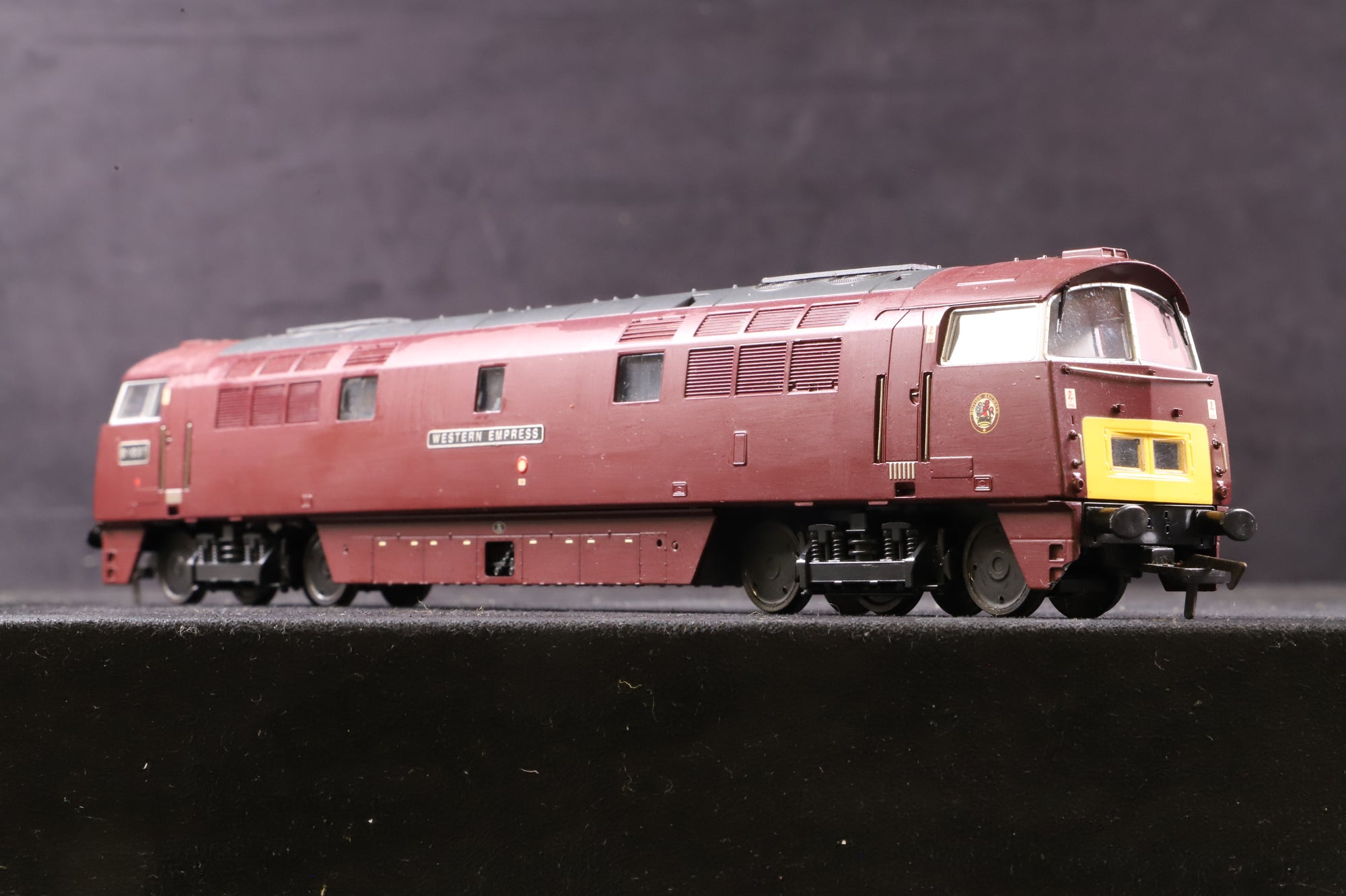 Heljan OO 5201 Class 52 Diesel 'D1037' 'Western Empress' BR Maroon SYP