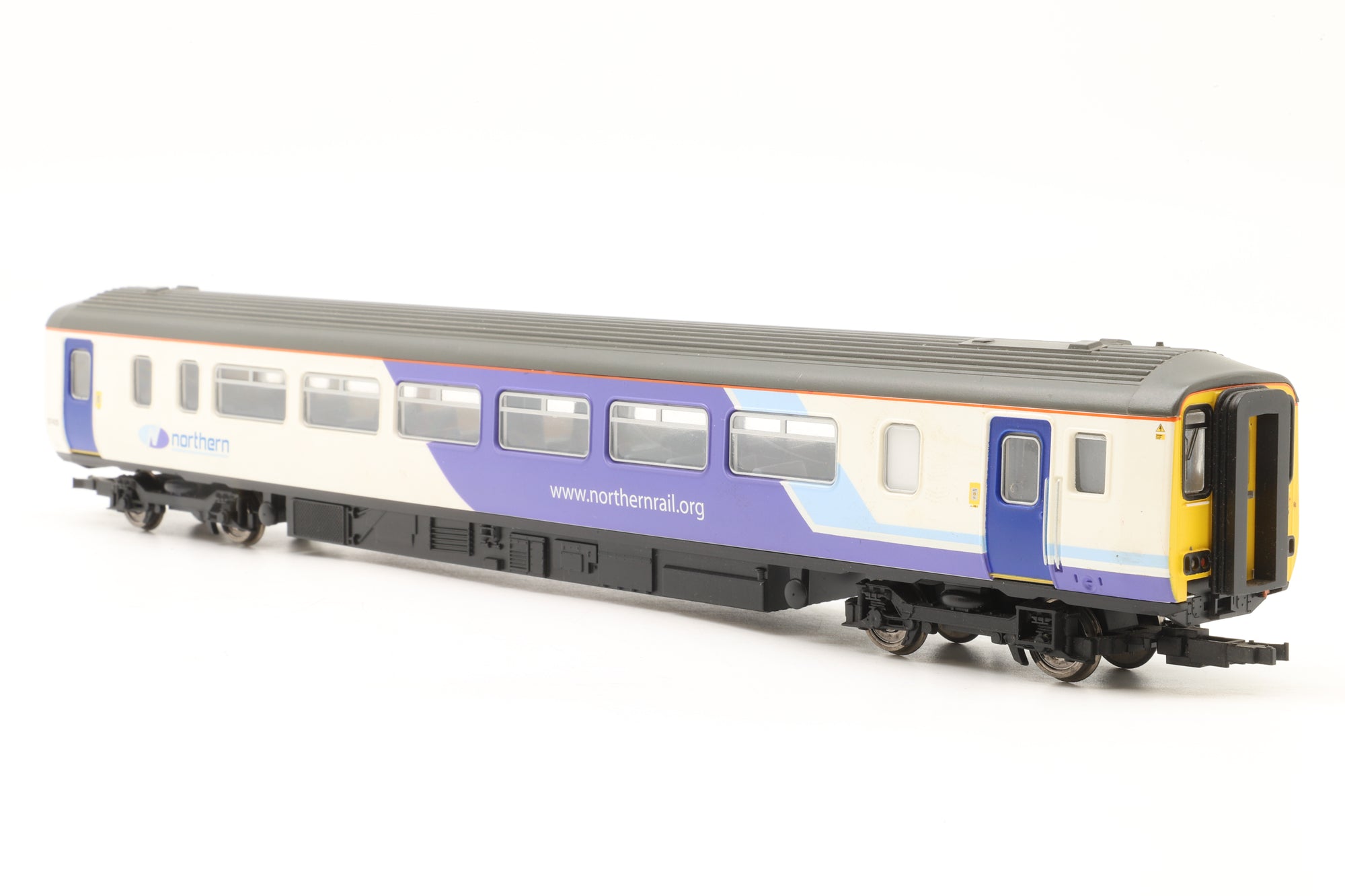 WORKSHOP Hornby R2513 Class 156 2-Car DMU 156425 in Northern Livery