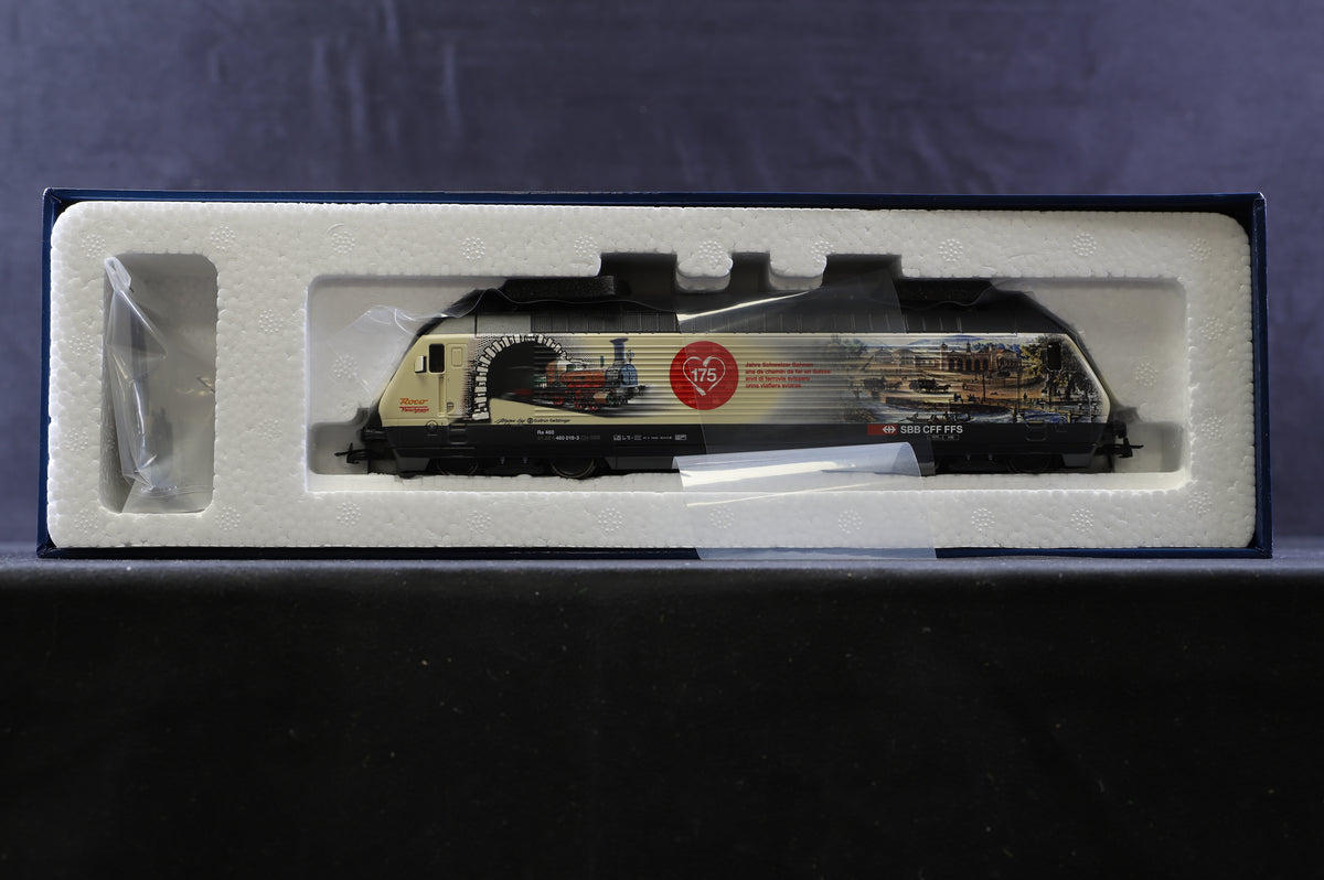 Roco HO 70678 Electric Locomotive 460 019-3 &#39;175 Years Railway In The Swiss&#39; DCC Sound