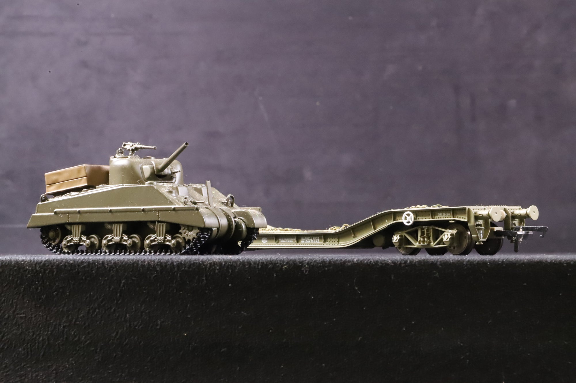 Oxford Rail OO OR76WW006C KWA Warwell No.35 w/ Sherman Tank No.95537