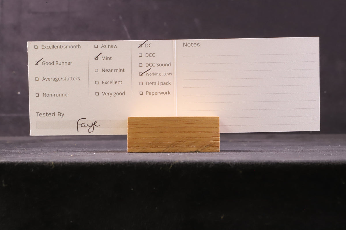 Dapol N ND-067 Class 66 &#39;66411&#39; &#39;Eddie The Engine&#39; Stobart Rail