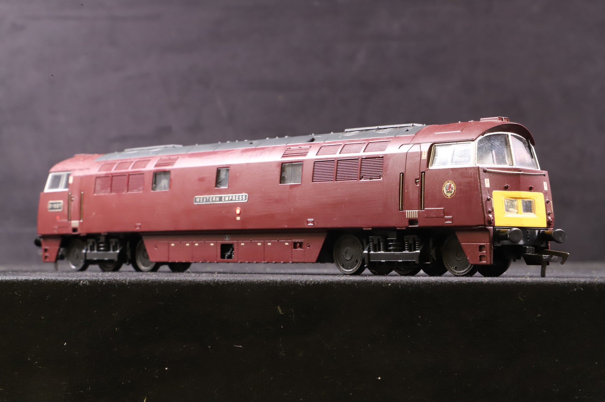Heljan OO 5201 Class 52 Diesel 'D1037' 'Western Empress' BR Maroon SYP