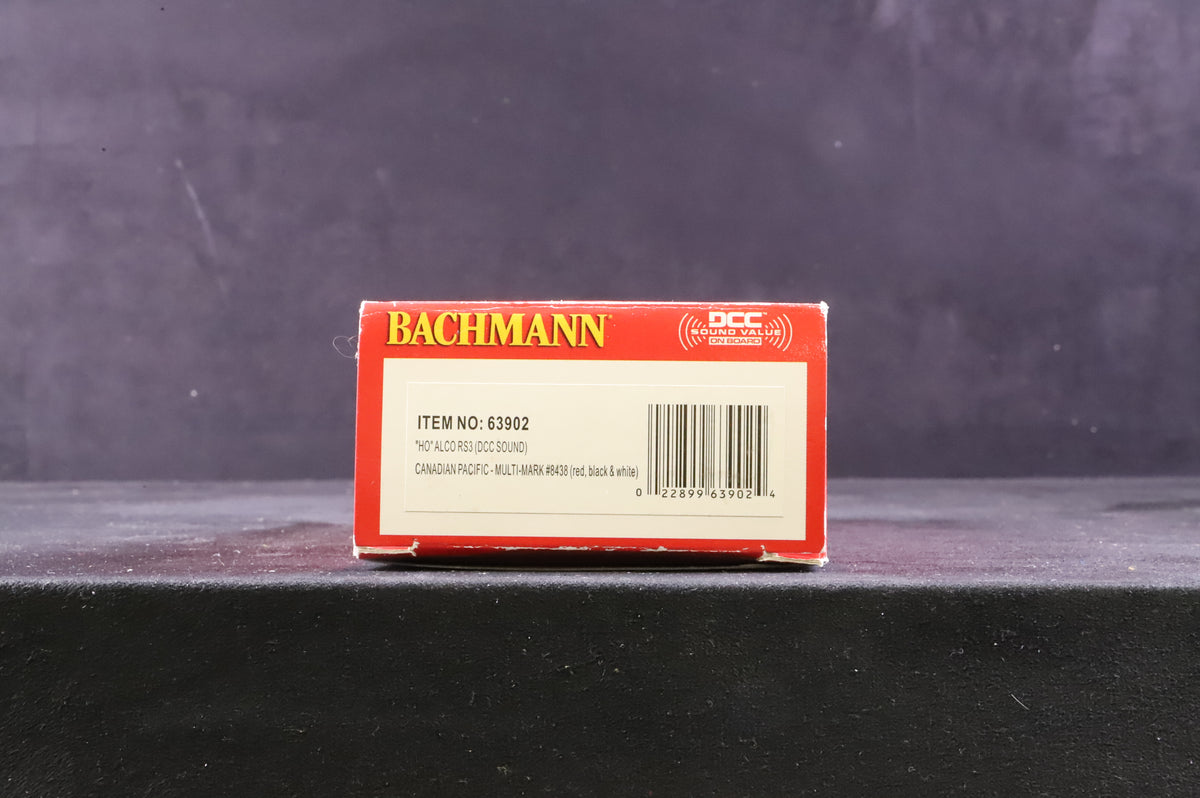 Bachmann HO 63902 Alco RS3 No.8438 in Canadian Pacific Livery - DCC Sound
