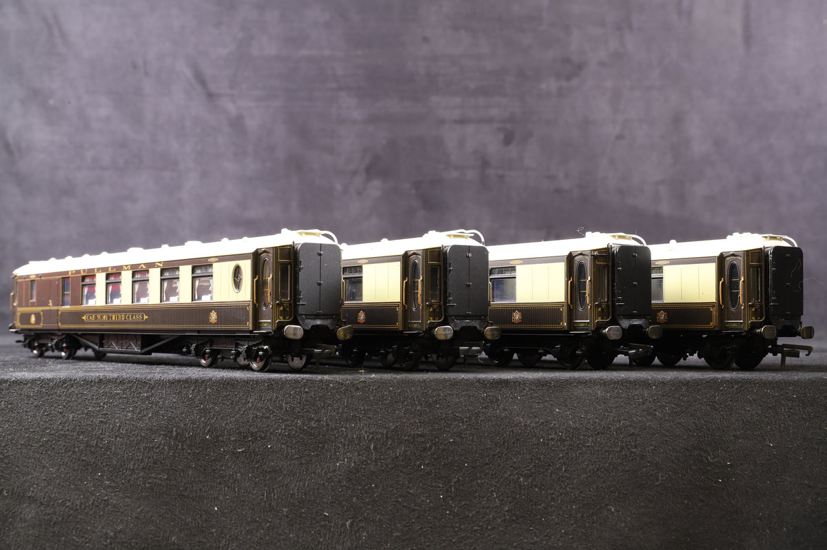 Hornby OO Rake Of 4 Pullman Coaches