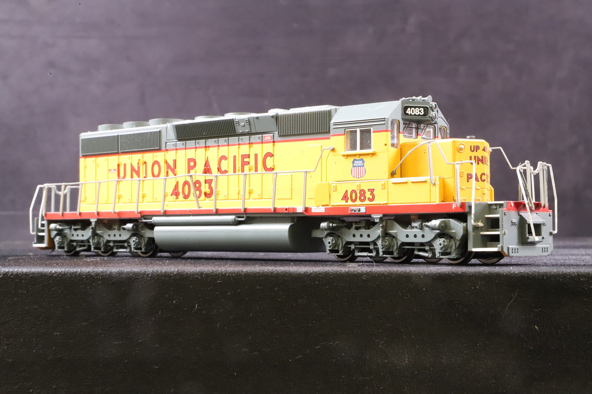Bachmann HO 67014 EMD SD40-2 No.4083 in Union Pacific Livery