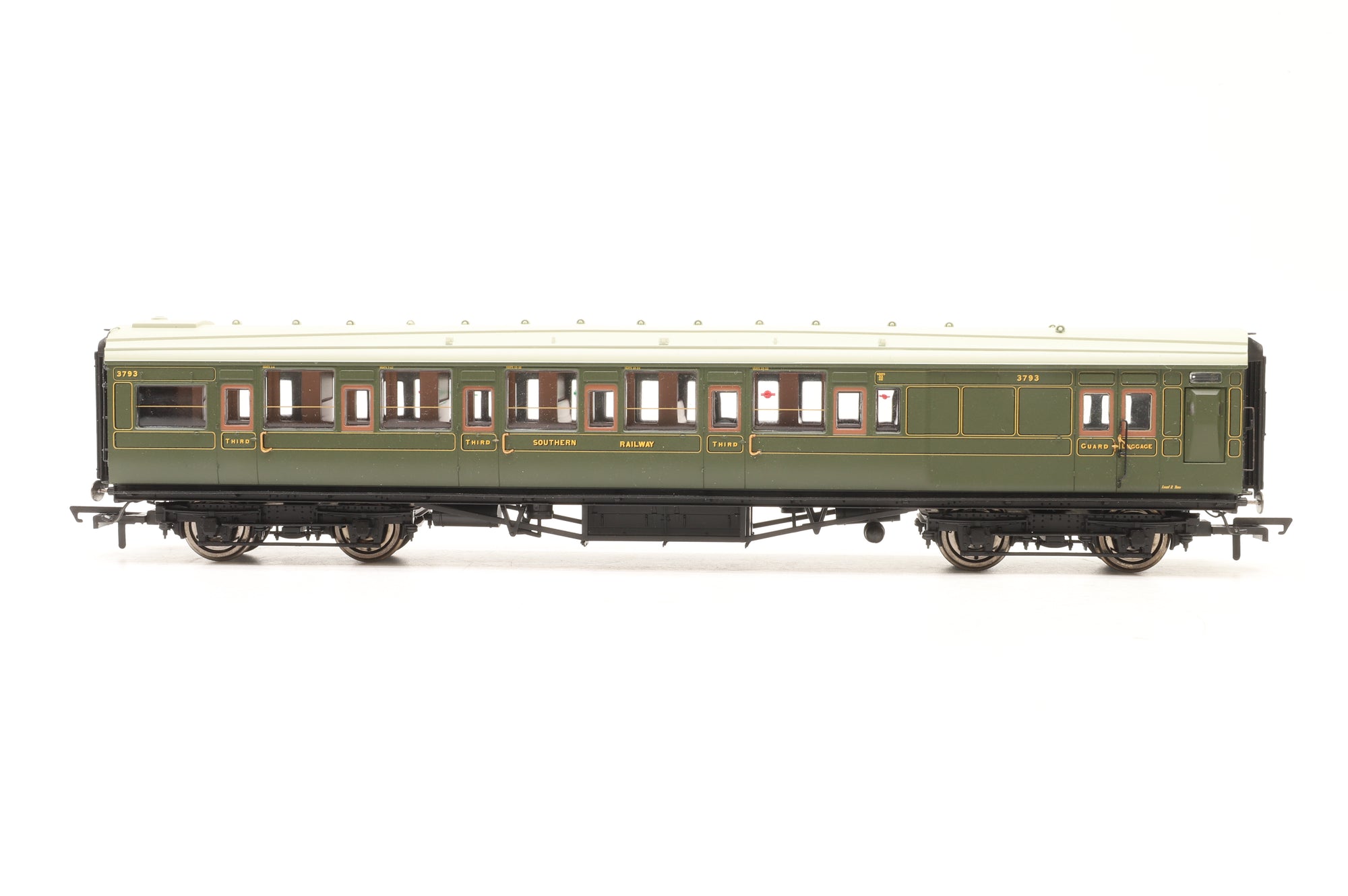 Hornby OO R4378 'Southern Suburban 1938' Coach Pack