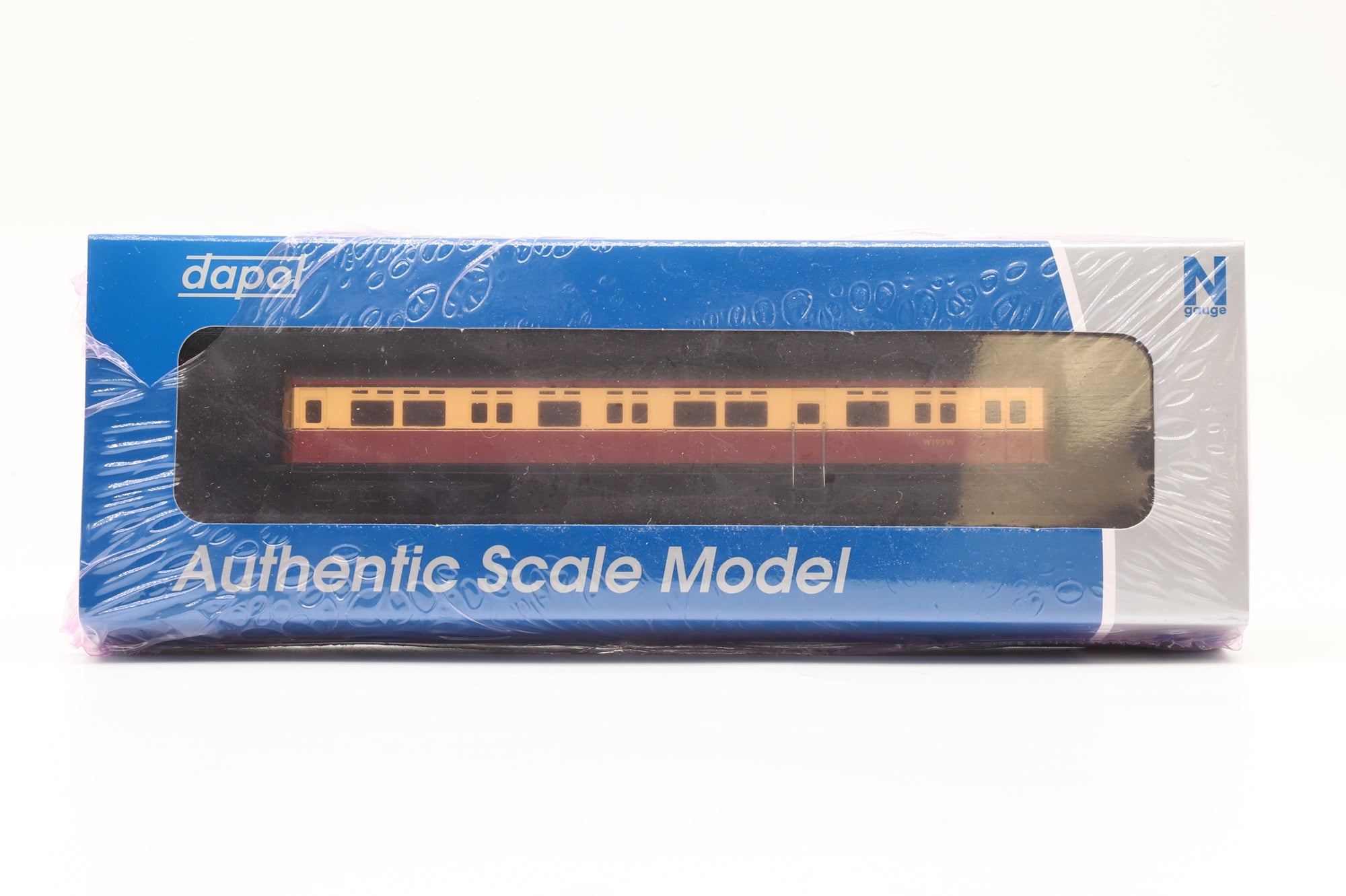 Dapol N 2P-004-018 Autocoach BR Carmine & Cream 'W193W' No Insignia