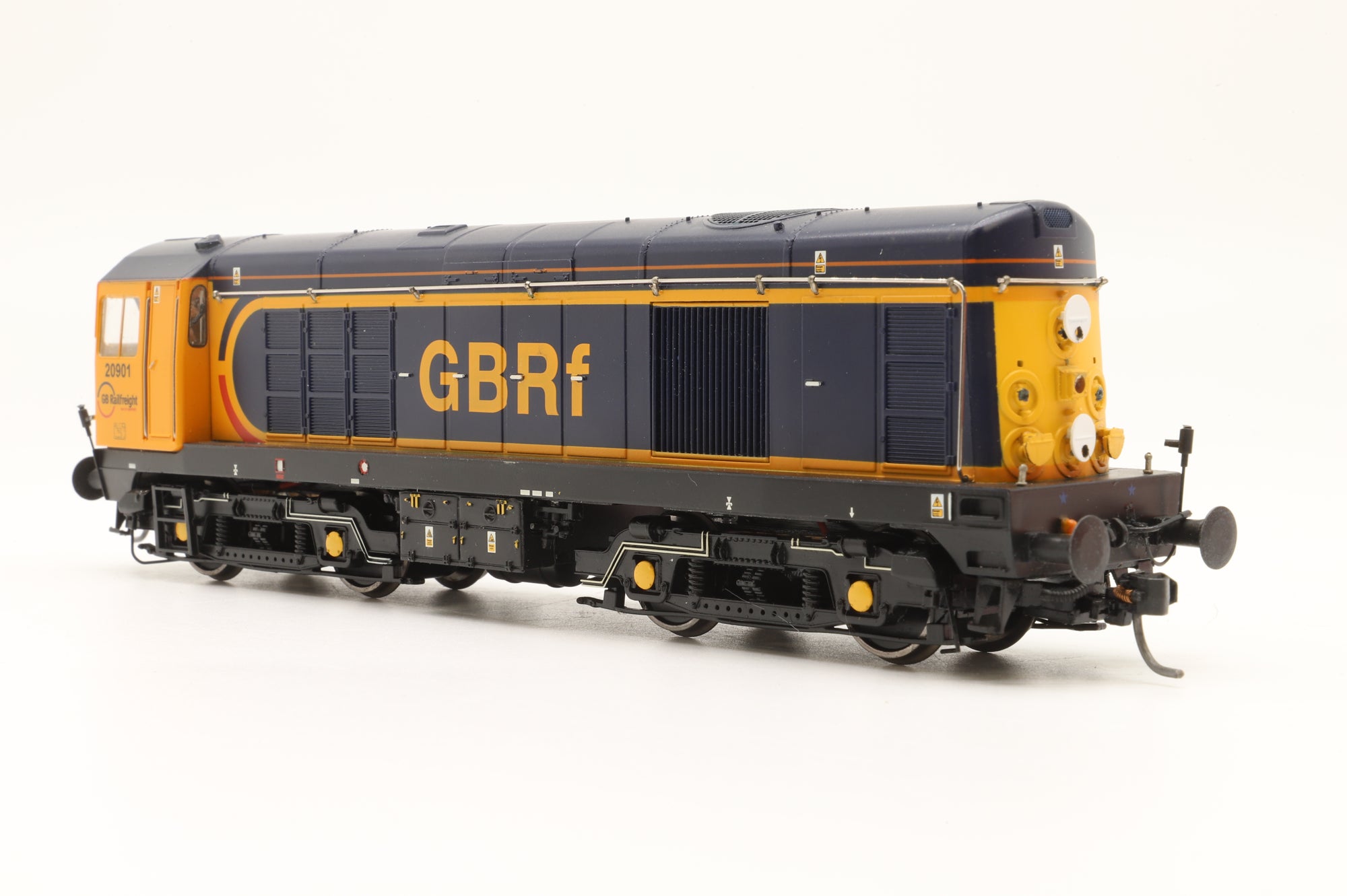 Bachmann OO 32-037 Class 20 '20901' GBRf Europorte, DCC Sound