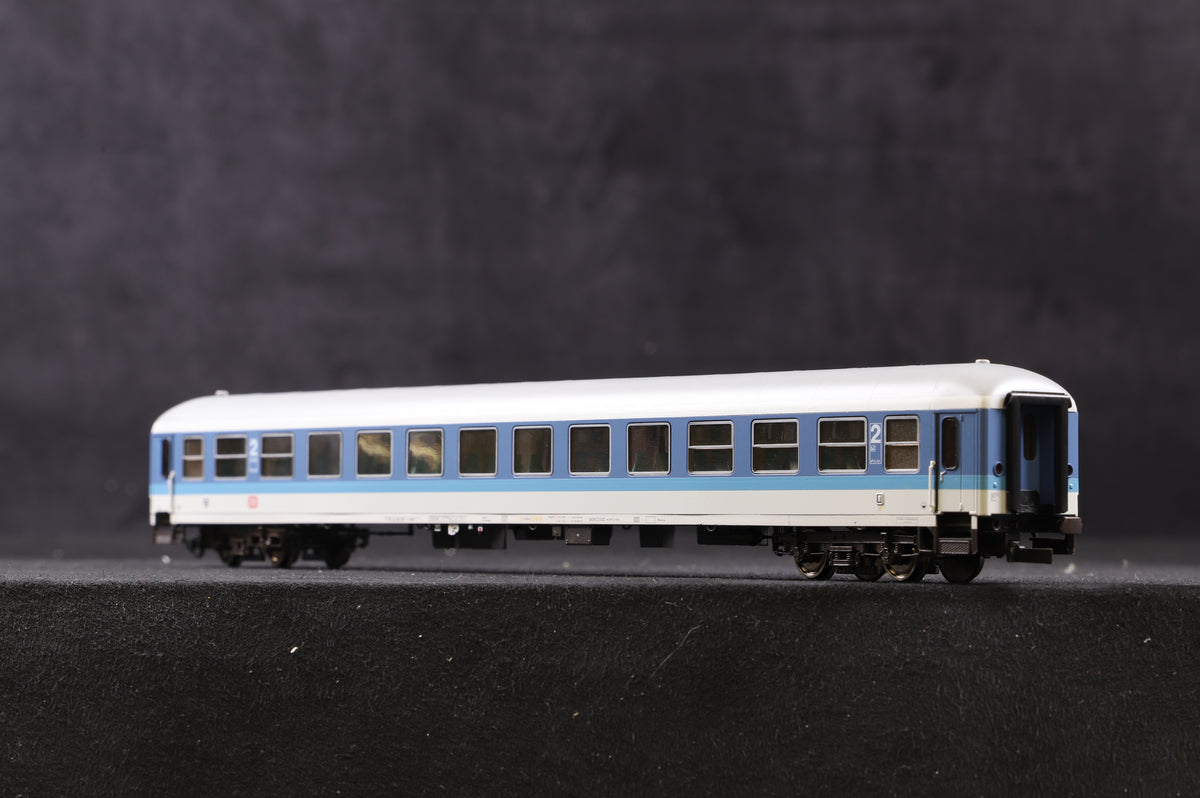 Roco HO Rake Of 7 Blue &amp; Grey DB Passenger Coaches