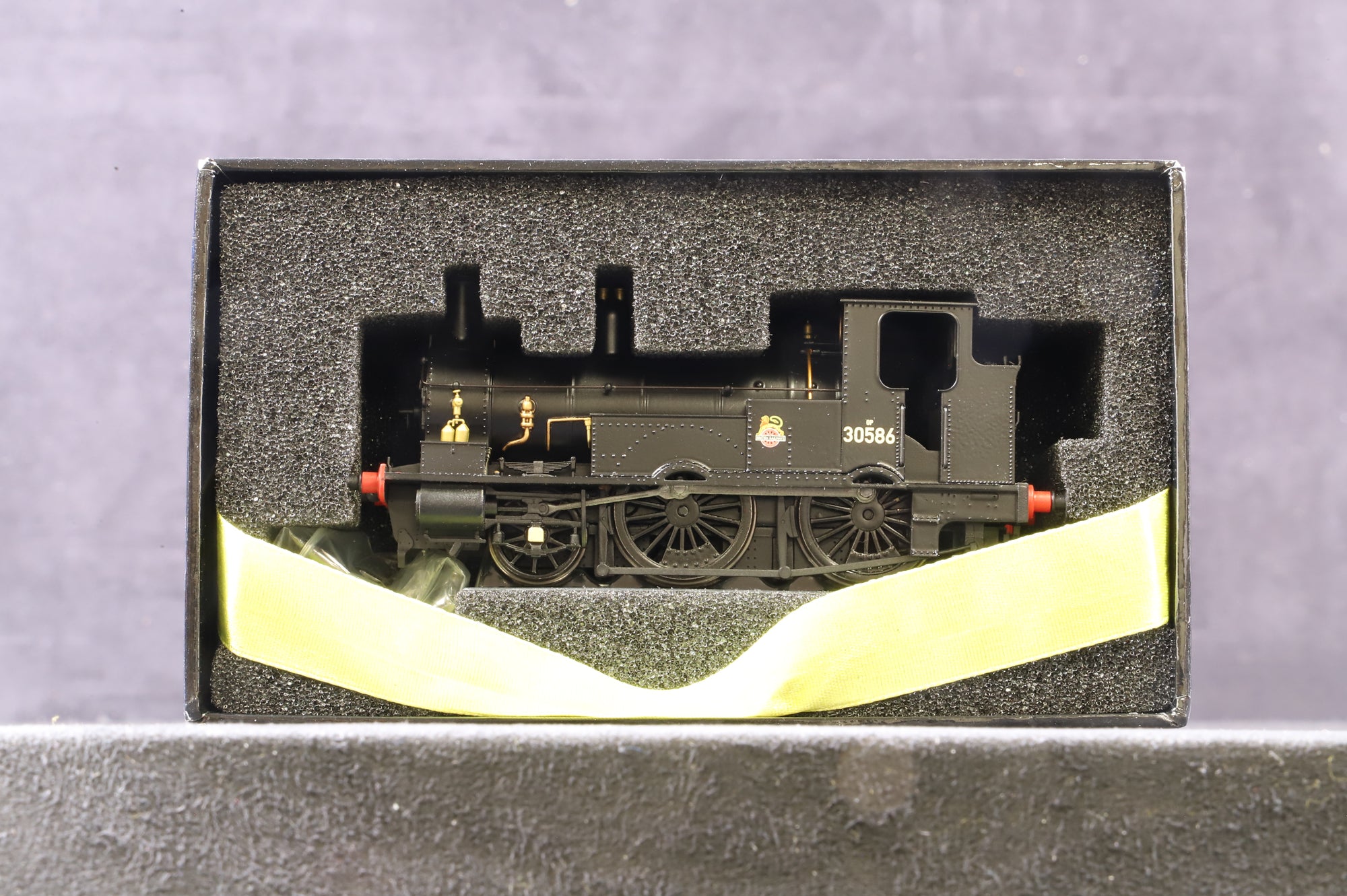 KMRC OO K2052 Beattie Well Tank 30586 in BR Black with Early Crests