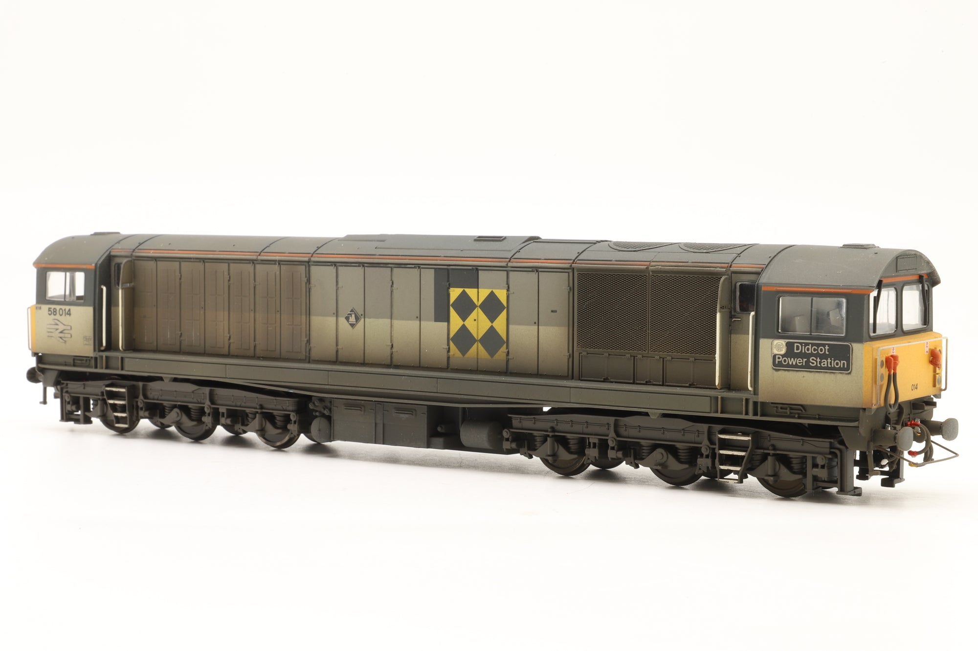 Heljan OO 5803 Class 58 Diesel '58014' Red Stripe Railfreight Grey Renumbered & Weathered DCC Fitted