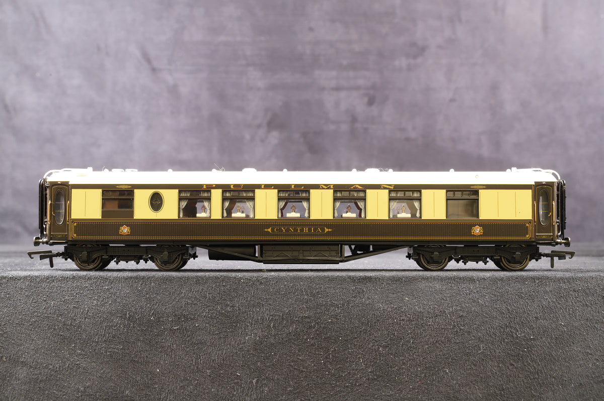 Hornby OO Rake Of 4 Pullman Coaches