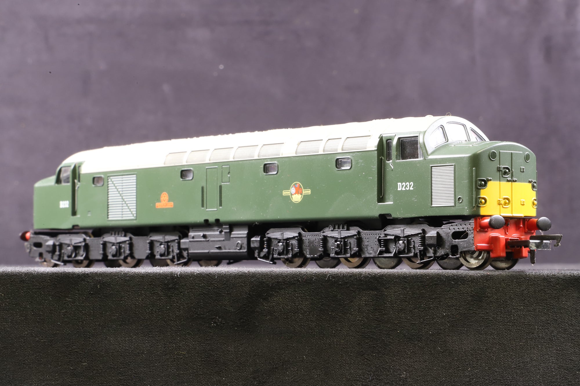 Hornby Railroad OO R3286TTS Class 40 'D232' 'Empress Of Canada' BR Green DCC Sound
