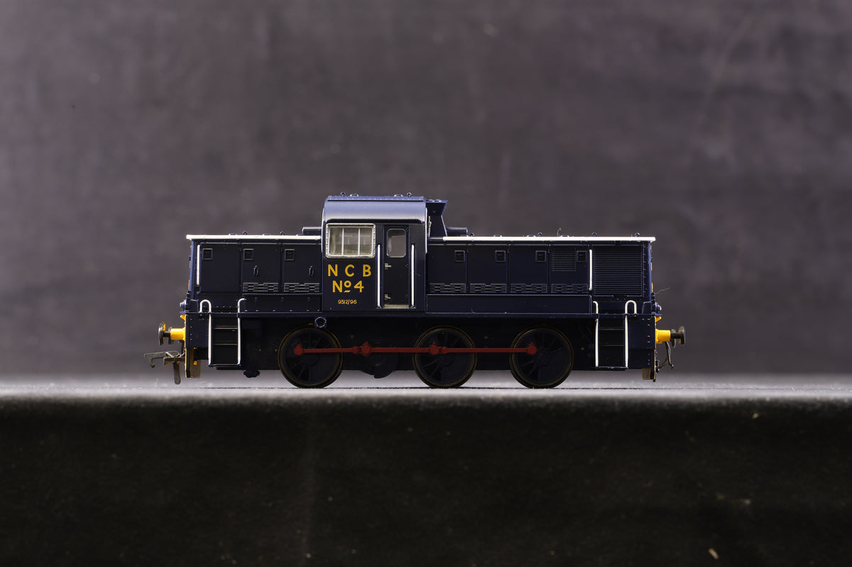 Hattons OO 1411 Class 14 &#39;No4&#39; NCB Blue