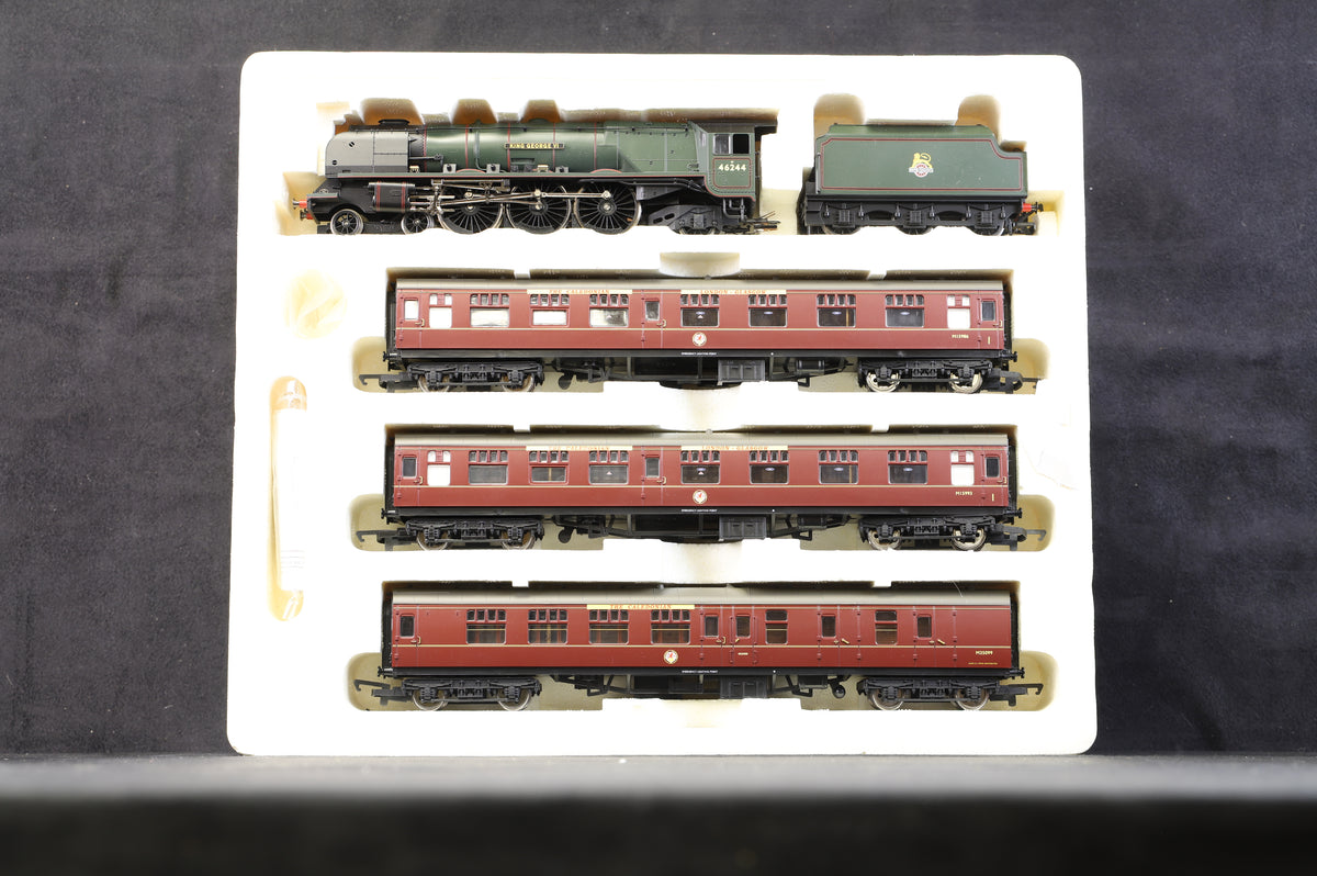 Hornby OO R2306 A Great British Train Pack &#39;The Caledonian&#39;