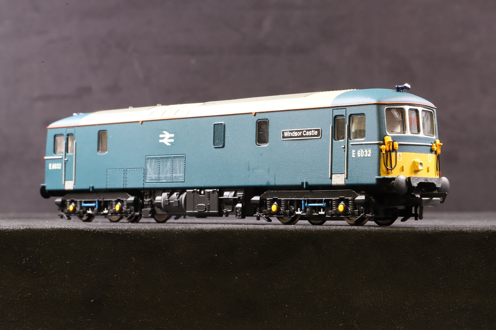 Hornby OO Class 73 'E6032' BR Early Blue Repainted & Detailed