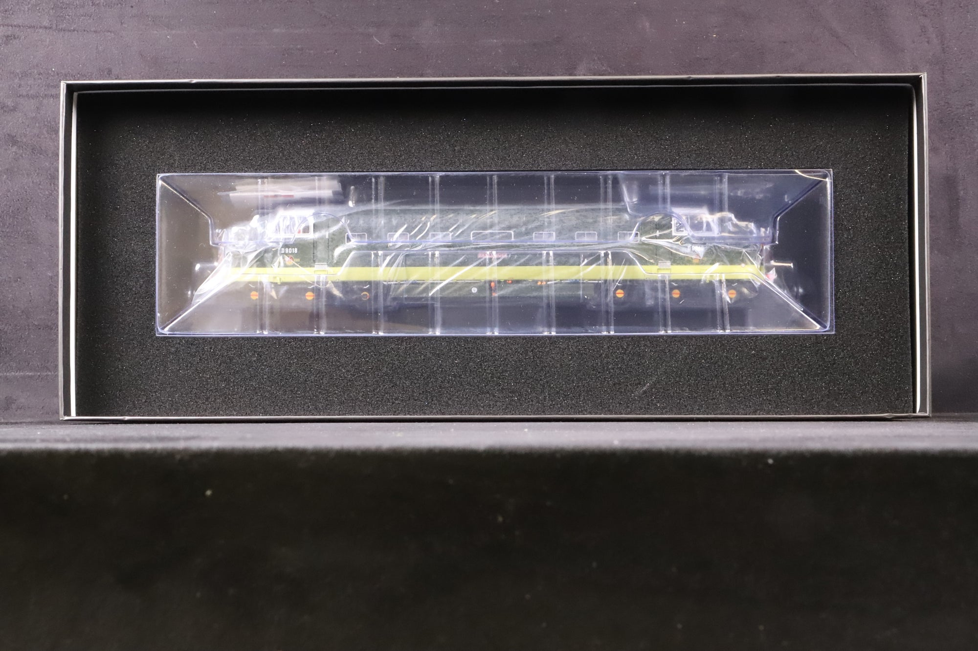 Accurascale OO ACC2788 Class 55 Deltic D9018 in BR Green