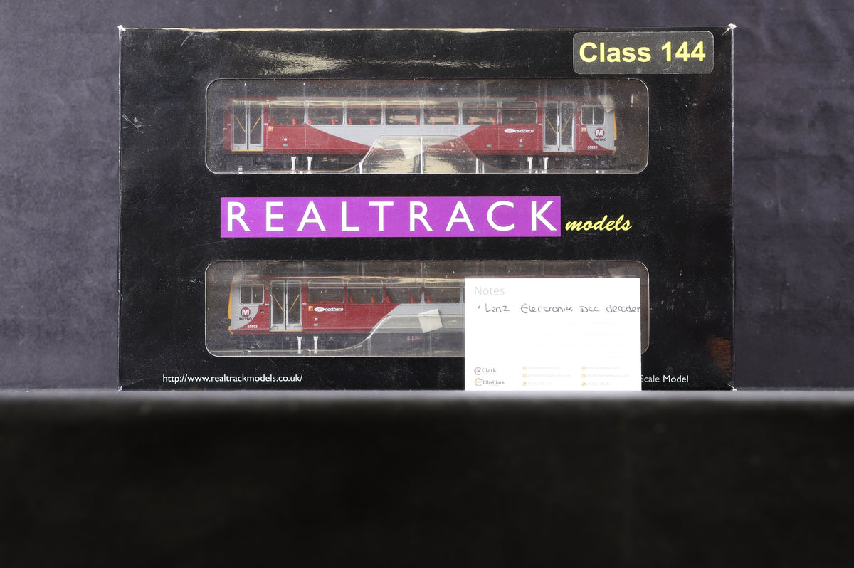 Realtrack OO Class 144 &#39;144003&#39; Pacer Northern, DCC Fitted