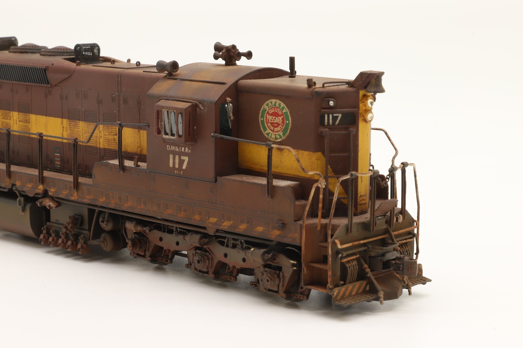 Overland Models/Ajin Precision HO Brass SD9 #117 in DM&IR Livery - Weathered