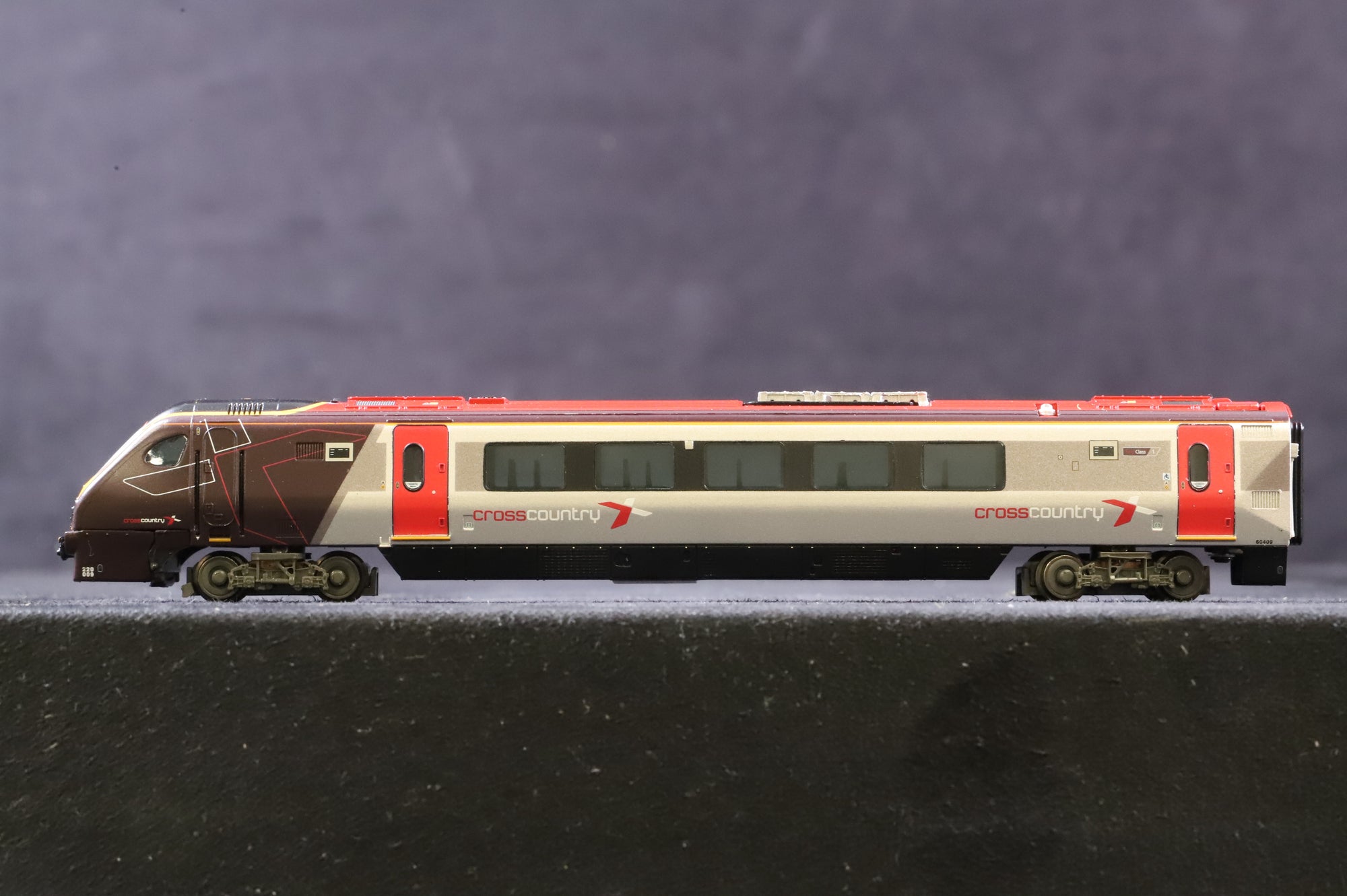 Graham Farish N Gauge 371-679 Class 220 'Voyager' 4-Car DEMU No.220009 in Arriva Cross Country Livery
