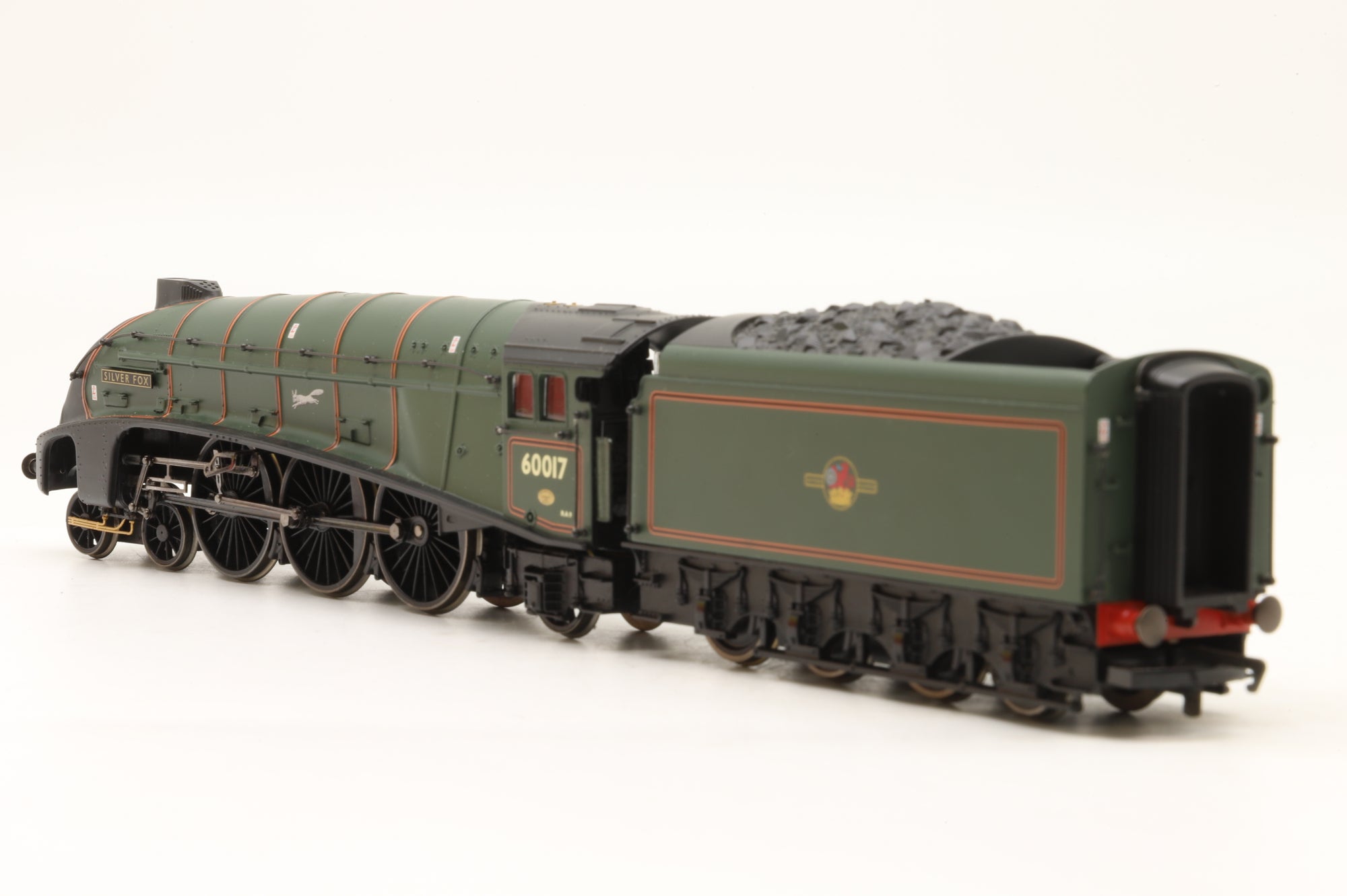 Hornby OO R2266 BR 4-6-2 Class A4 No. 60017 'Silver Fox'