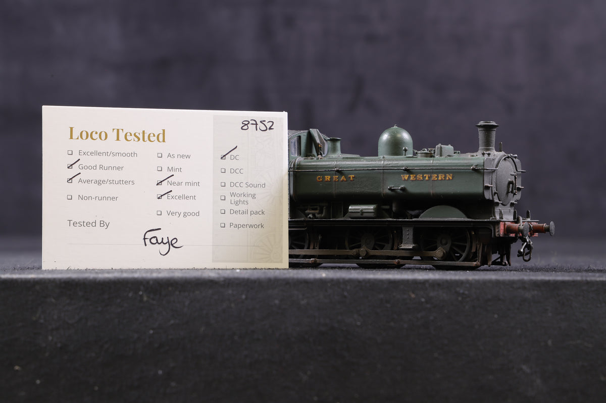 Bachmann OO Pannier Tank 0-6-0 &#39;8752&#39; GWR Green Weathered