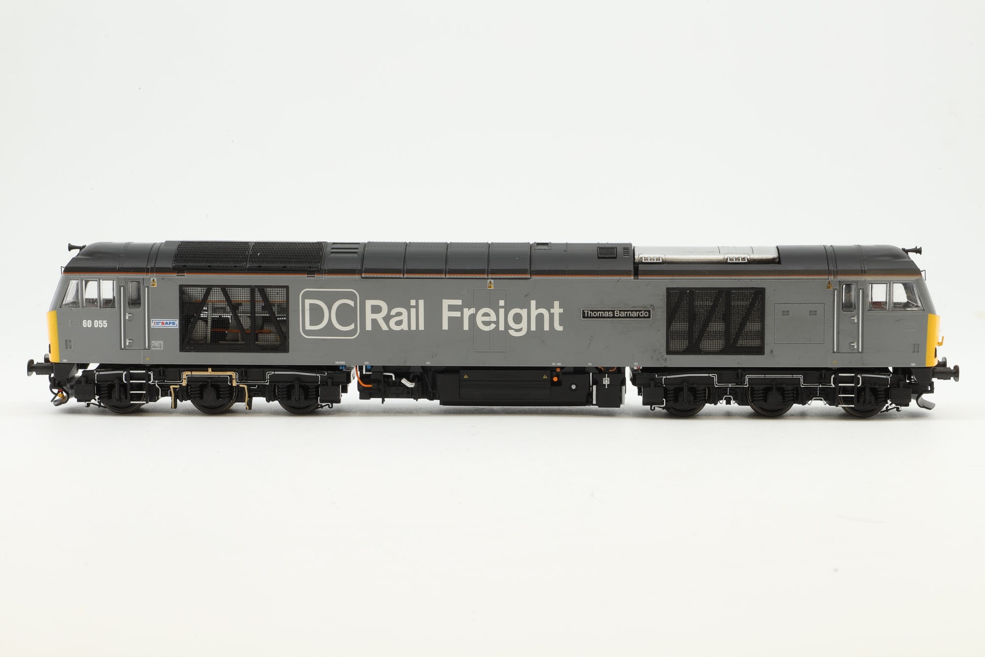 Accurascale OO ACC2910-DCC-EXL Class 60 '60055' Thomas Barnardo' DC Railfreight DCC Sound
