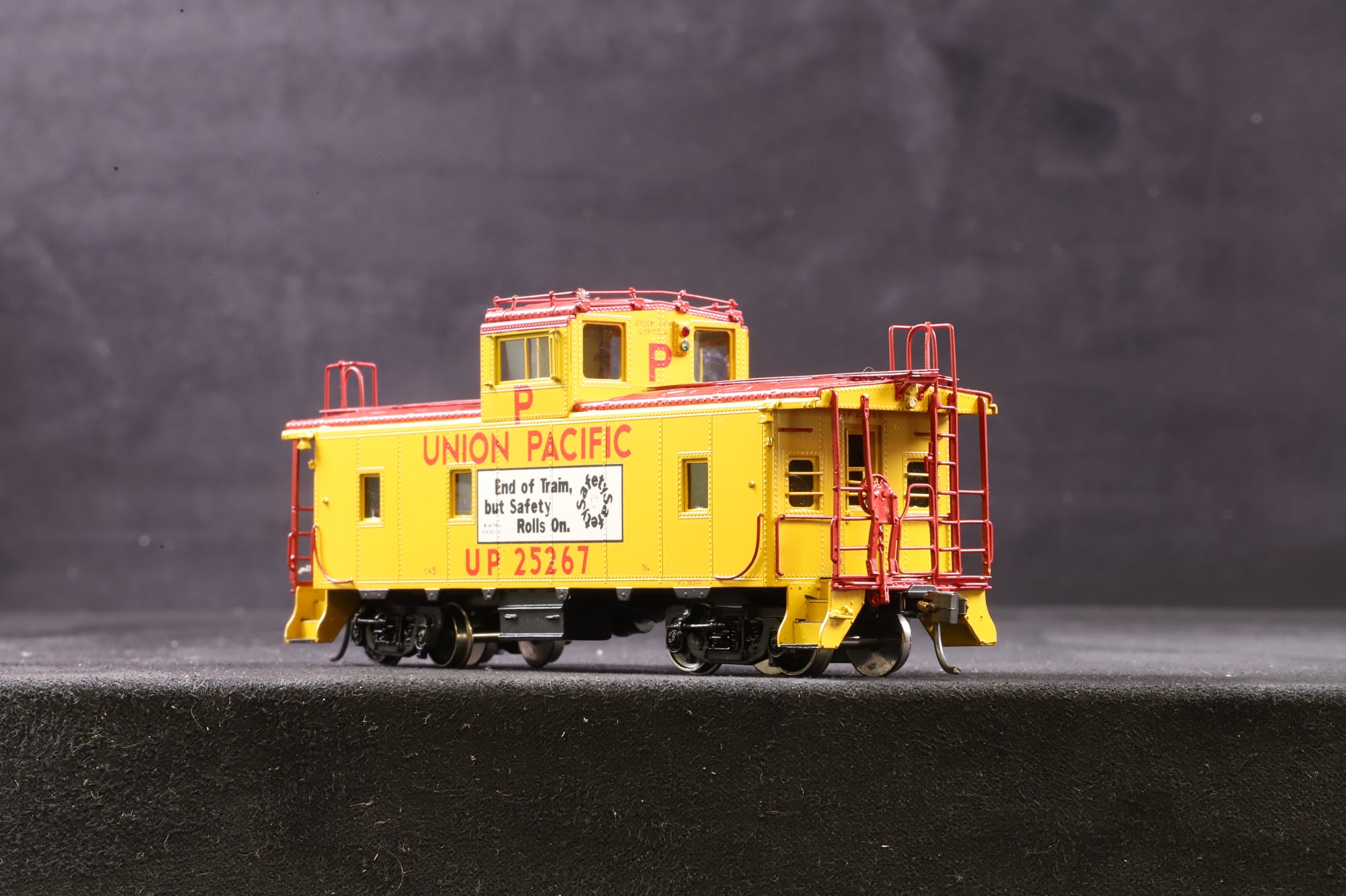 Overland Models/Ajin HO Brass 1157 UP 'CA-5' Caboose