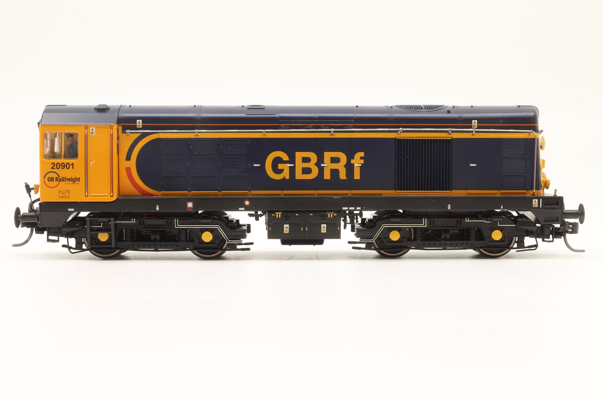 Bachmann OO 32-037 Class 20 '20901' GBRf Europorte, DCC Sound