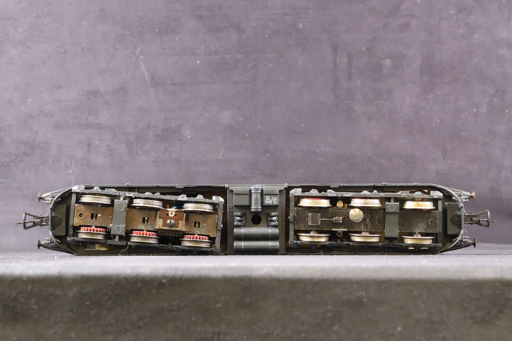 Fleischmann HO 4375 BR Class 103 '103 118-6' DB 2 & 3 Rail