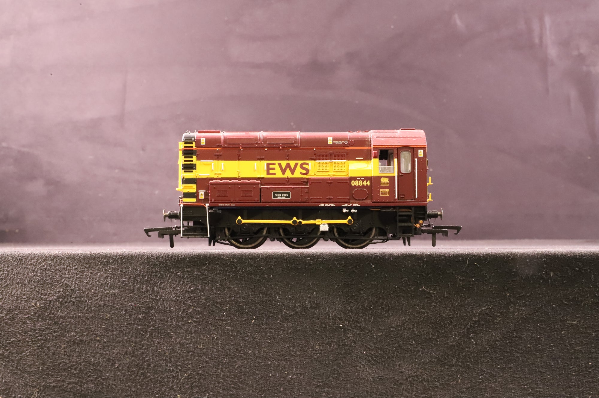 Hornby OO R2902XS Class 08 Shunter '08844' 'Chris Wren 1955-2002' EWS DCC Sound