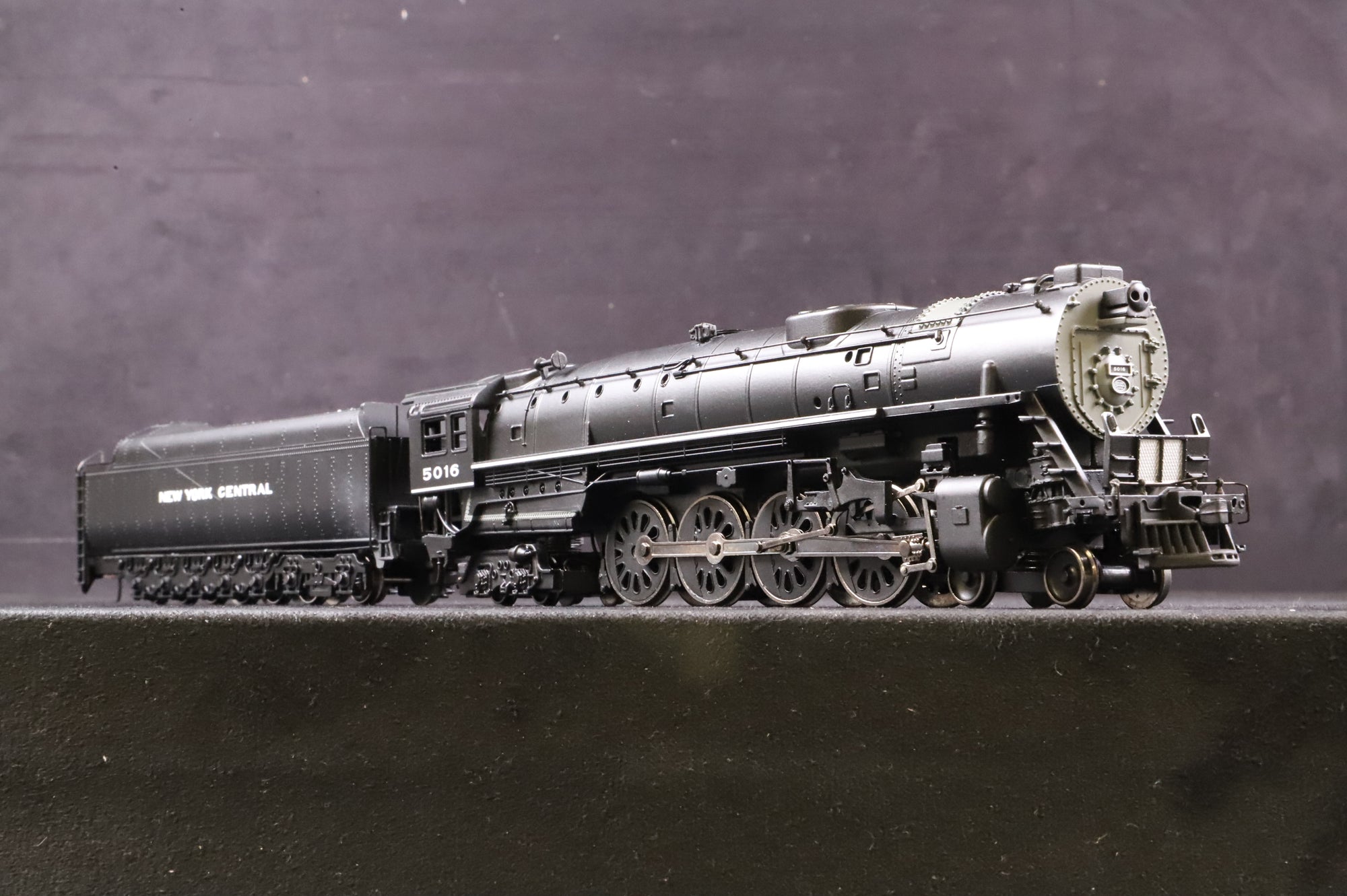 Bachmann HO 11306 Niagara 4-8-4 '5016' NYC Steam Locomotive