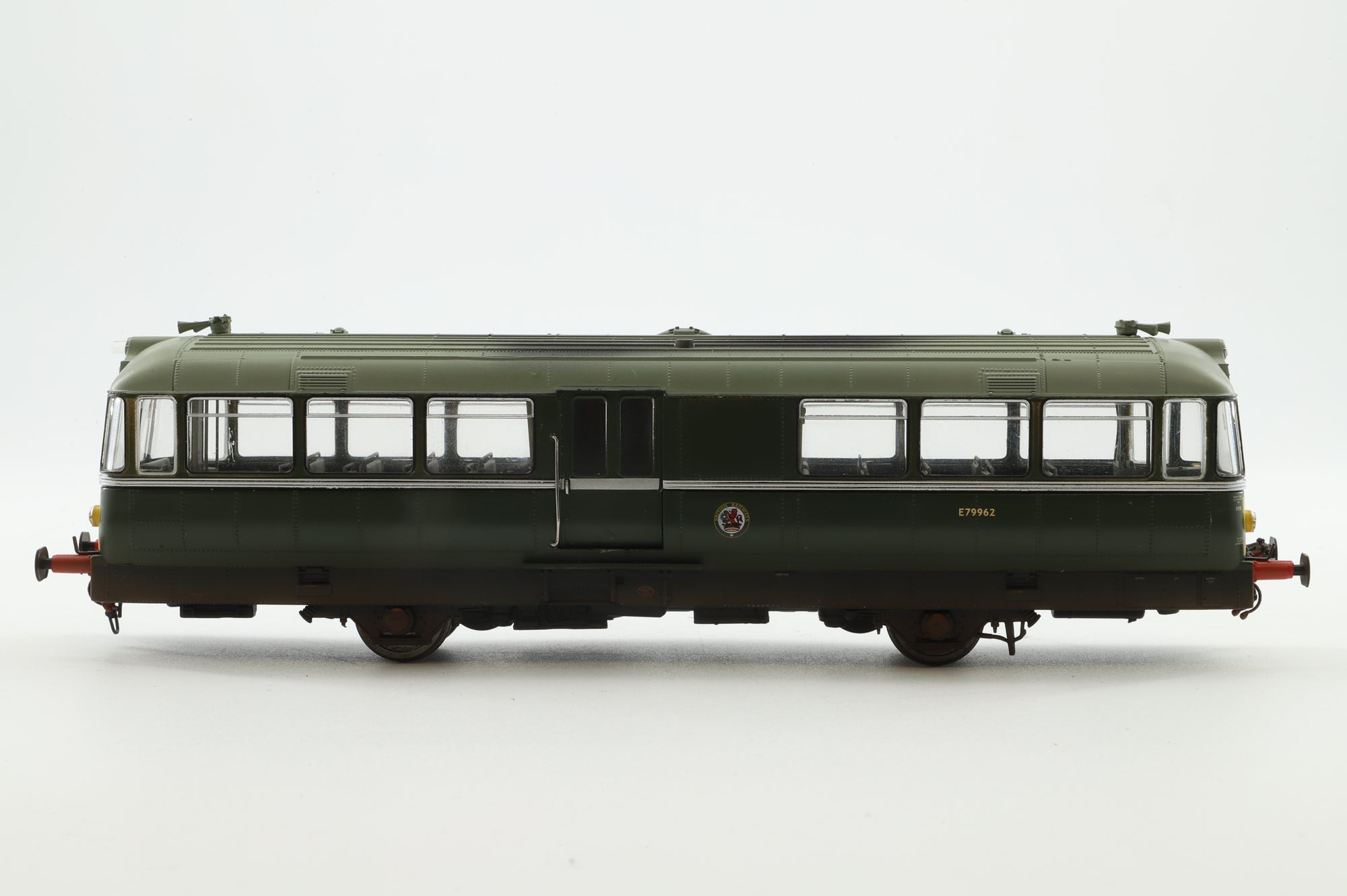 Heljan OO 87041 W&M Railbus E79962 in BR Green w/ Yellow Panel - Weathered