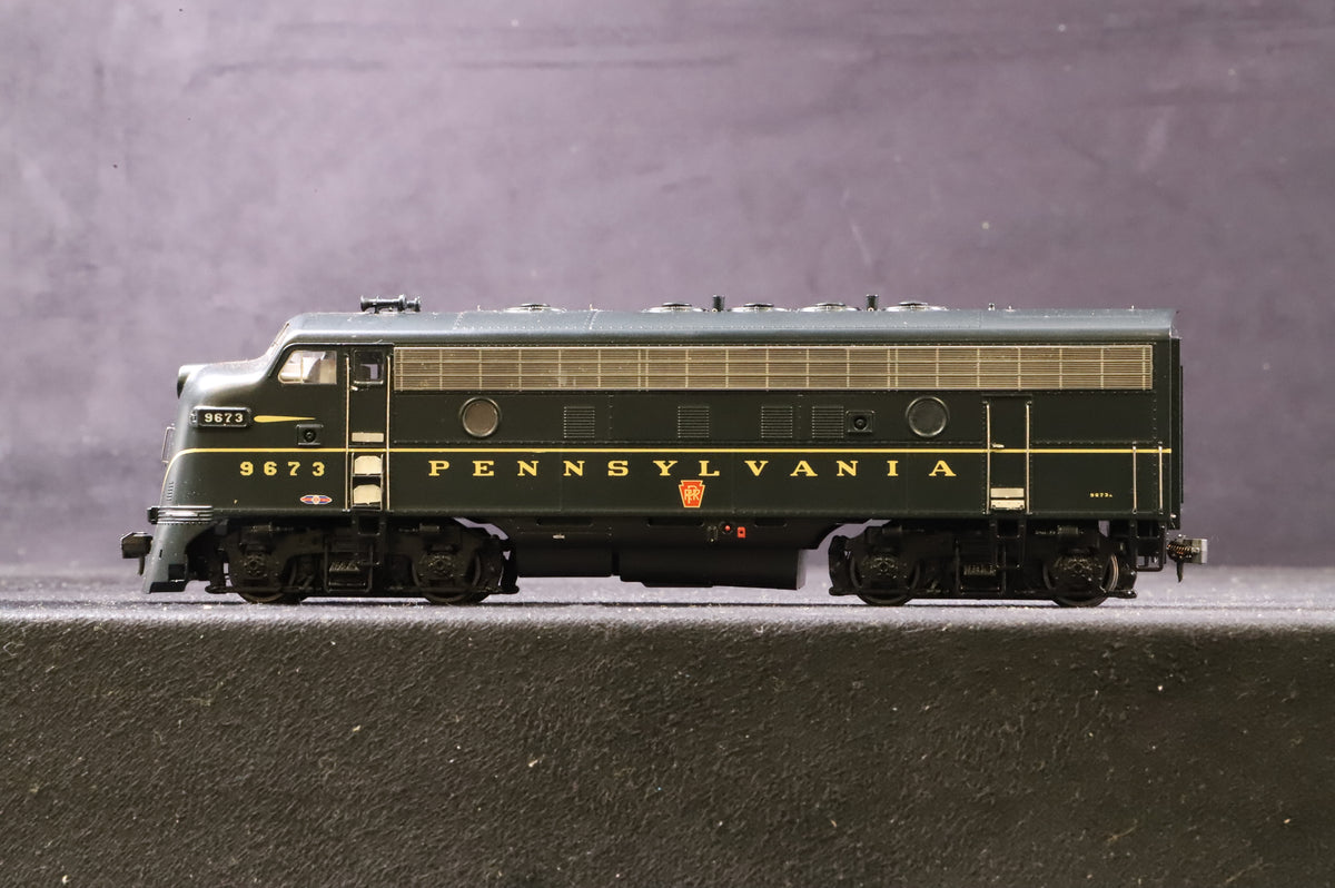 Athearn Genesis HO G15016 F-7A &amp; F-7B Pennsylvania DCC Sound