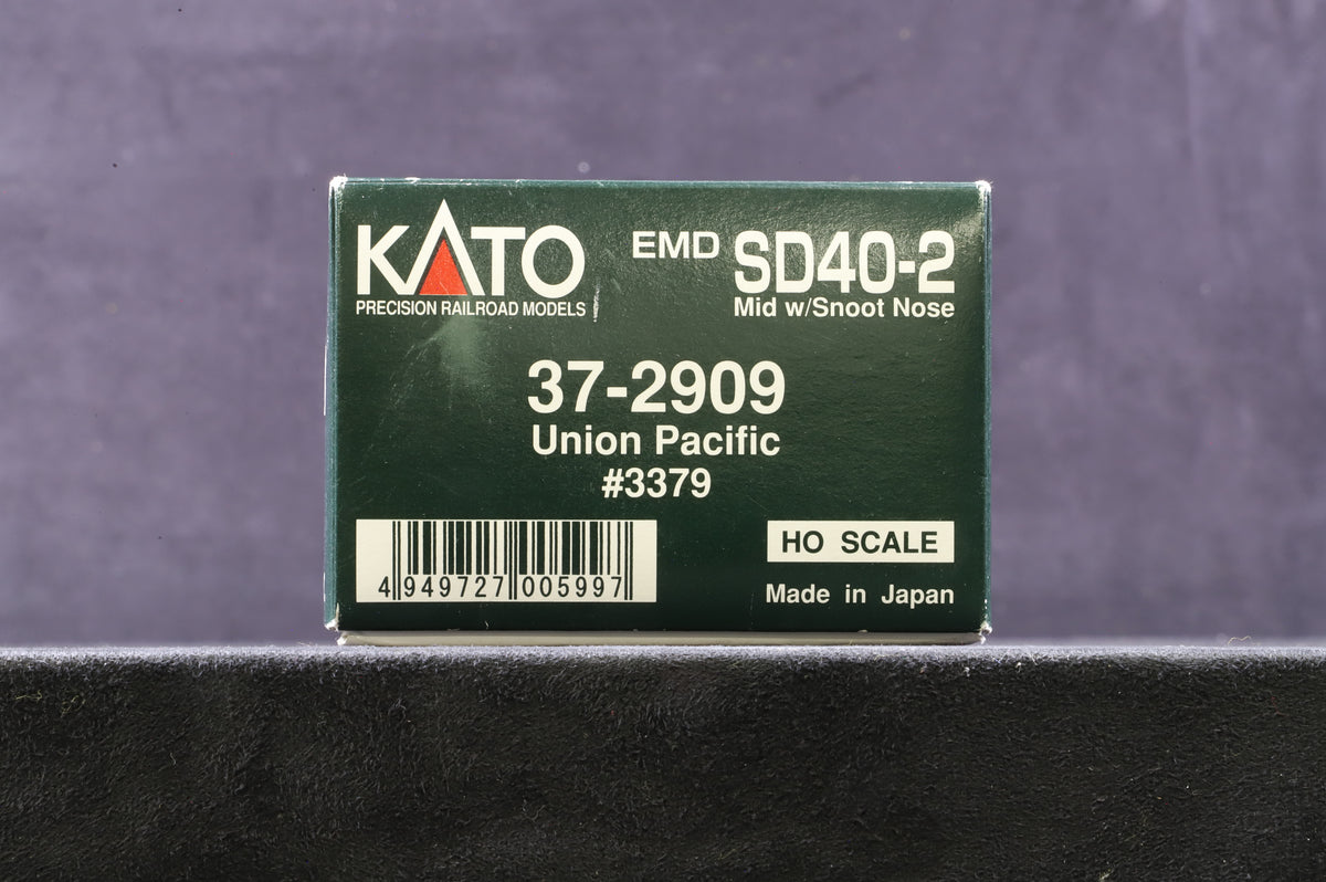 Kato HO 37-2909 EMD SD40-2 3379 in Union Pacific Livery