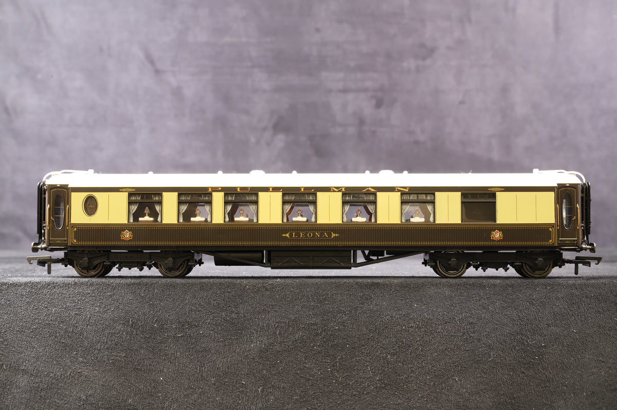 Hornby OO Rake Of 4 Pullman Coaches