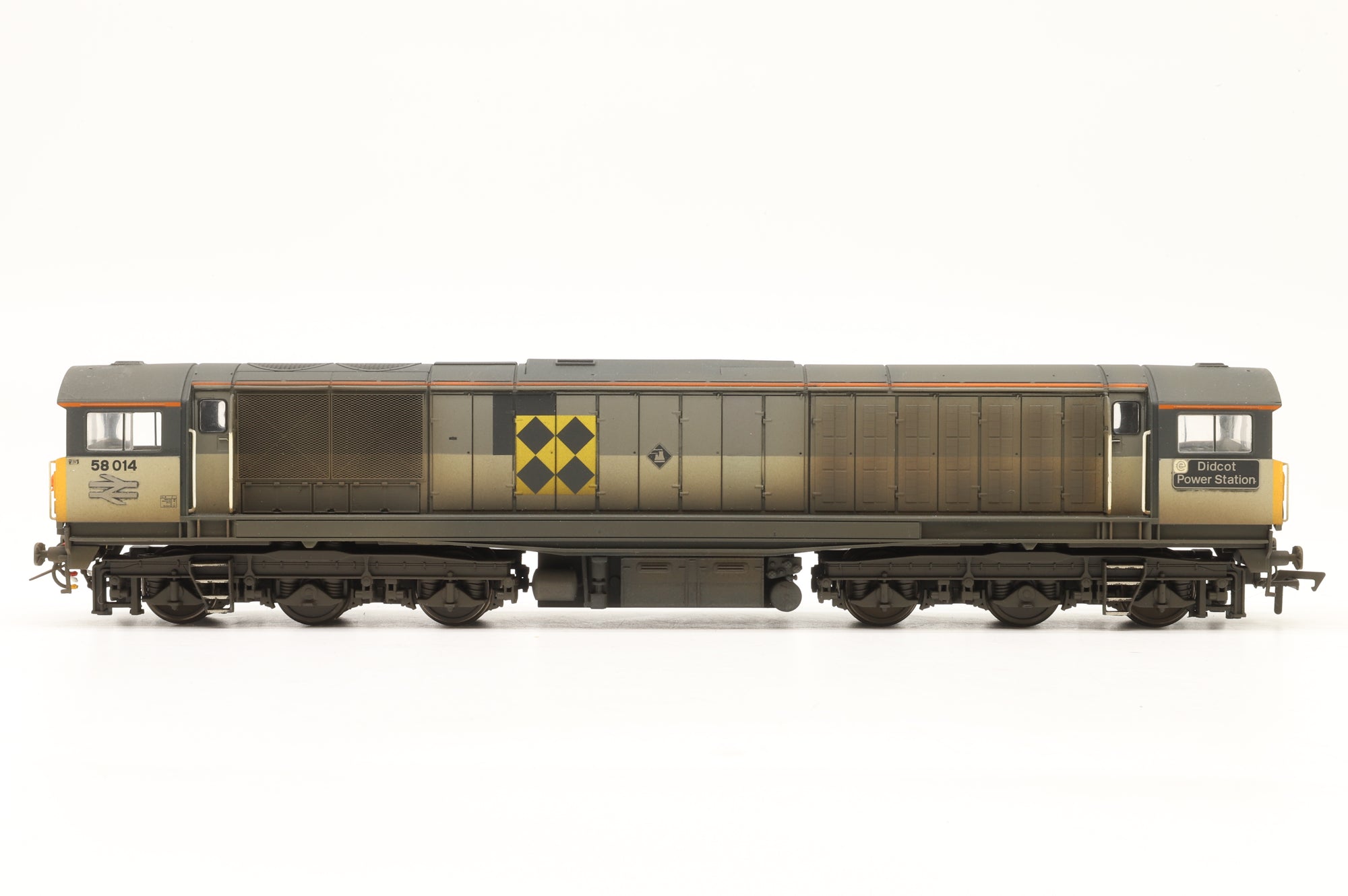 Heljan OO 5803 Class 58 Diesel '58014' Red Stripe Railfreight Grey Renumbered & Weathered DCC Fitted