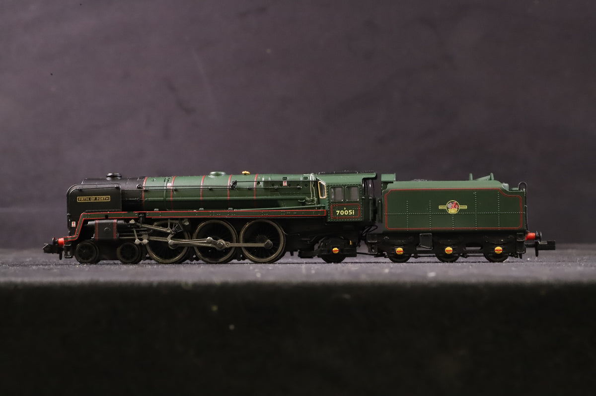 Dapol N 2S-017-008 Britannia Class &#39;70051&#39; &#39;Firth of Forth&#39; BR Lined Green L/C
