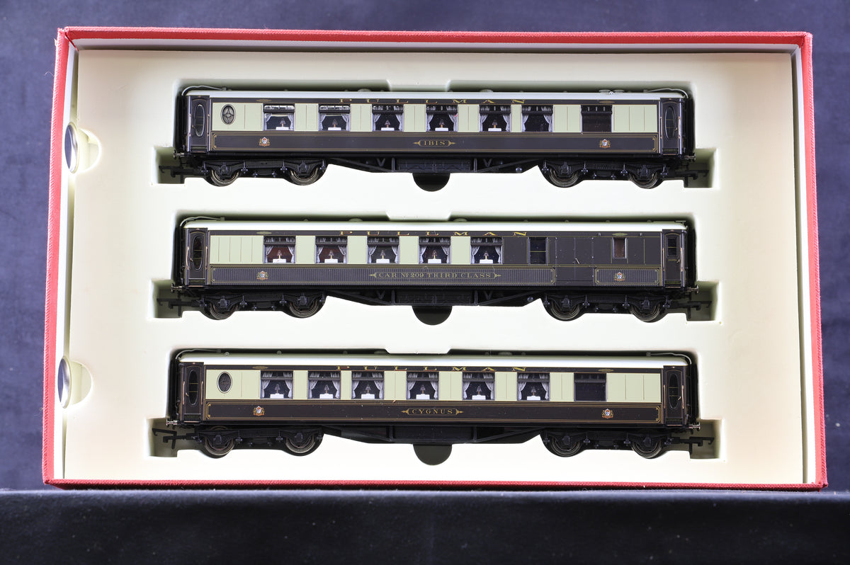 Hornby R1038 Merchant Navy Class &#39;United States Lines&#39; &#39;35012&#39; BR Green L/C &amp; 3 Pullman Coaches Split From Orient Express