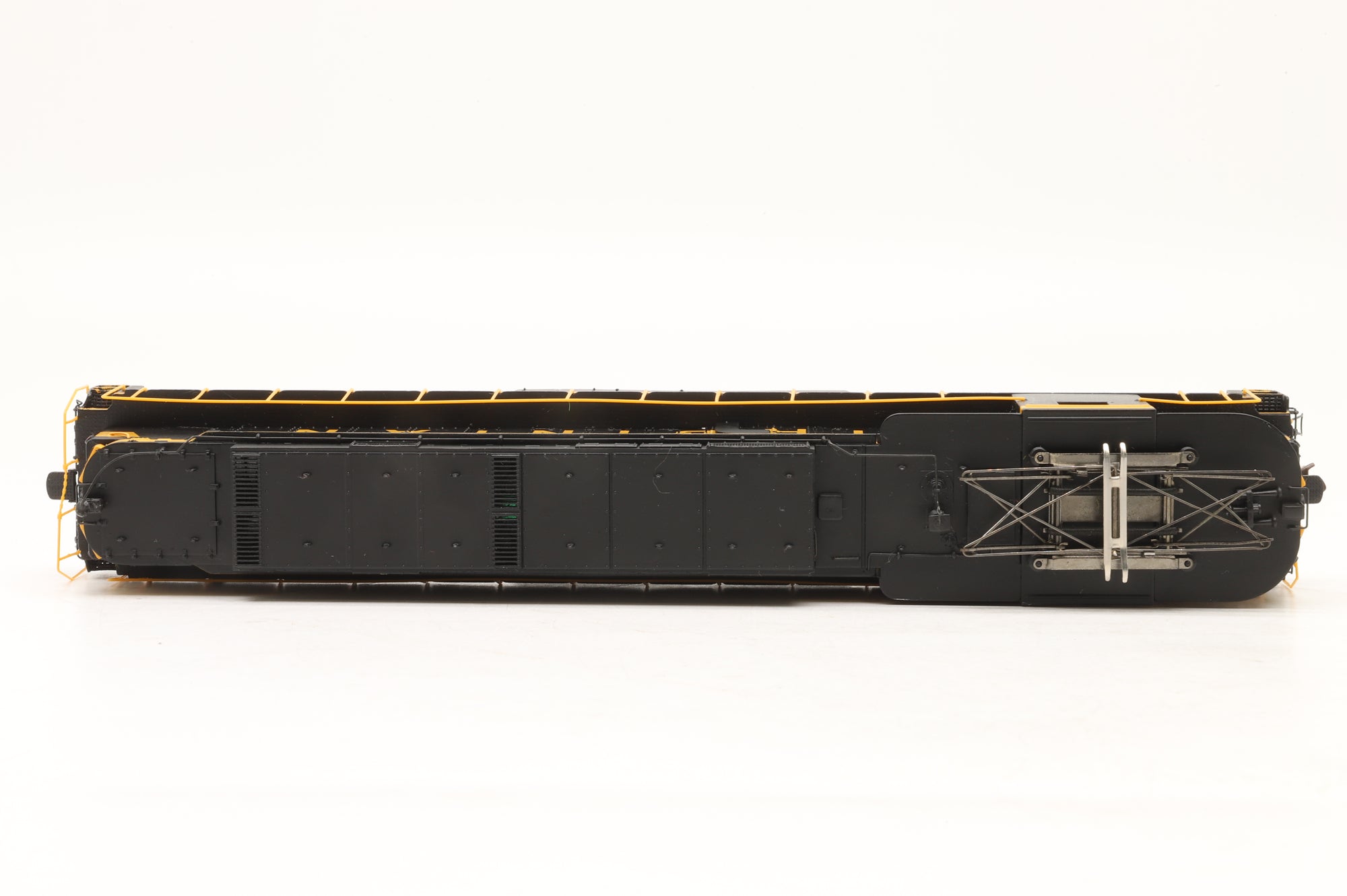 Spectrum HO 82402 GE E33 Electric Locomotive '140' Electric Locomotive