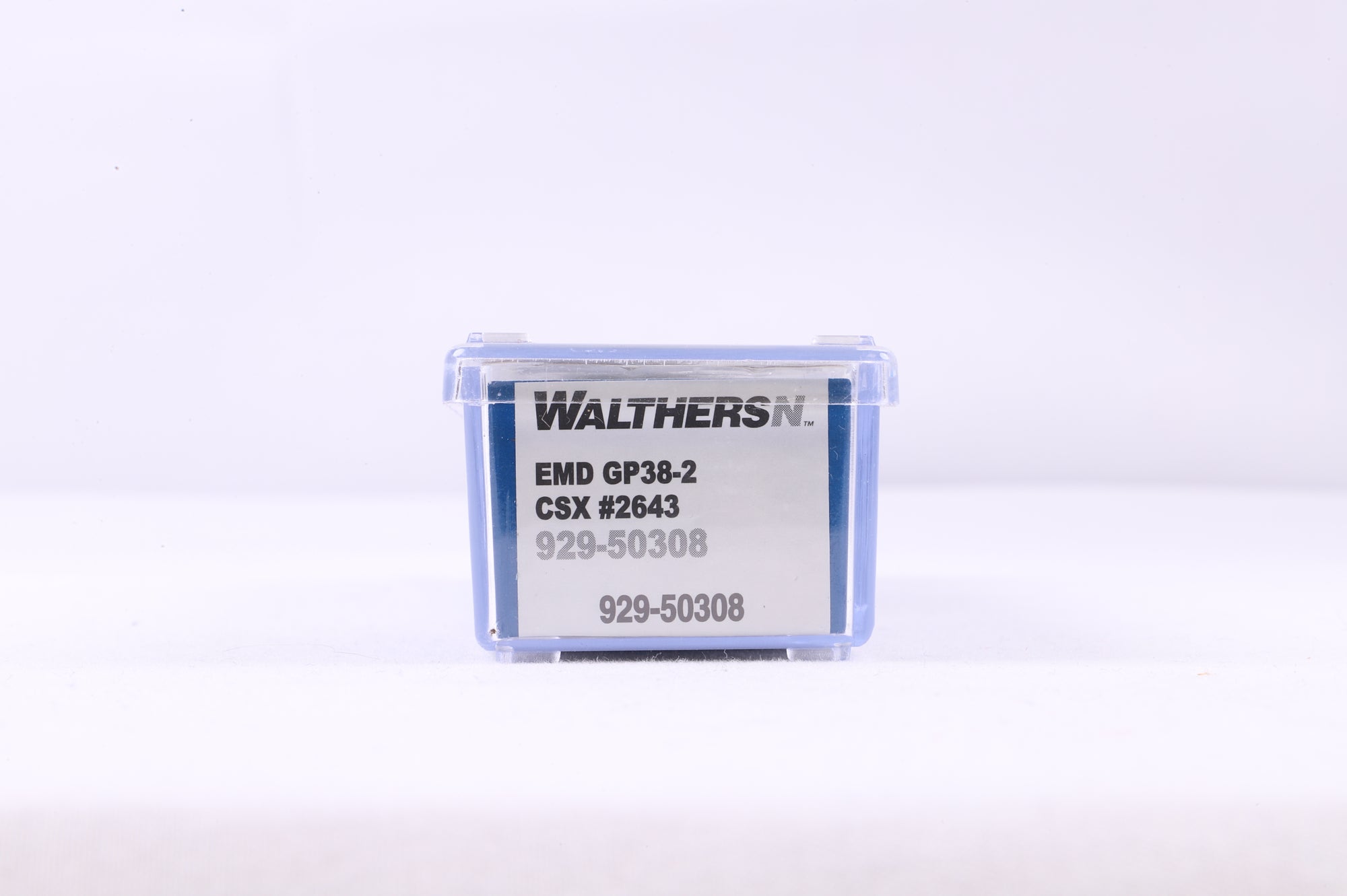Walthers N 929-50308 EMD GP38-2 CSX '2643'