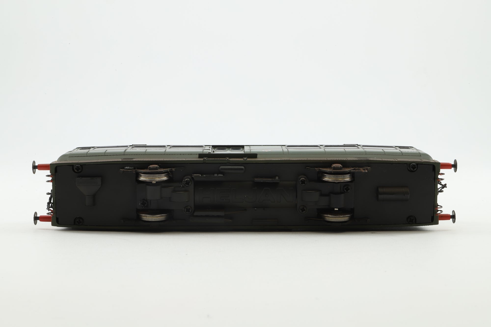 Heljan OO 87041 W&M Railbus E79962 in BR Green w/ Yellow Panel - Weathered