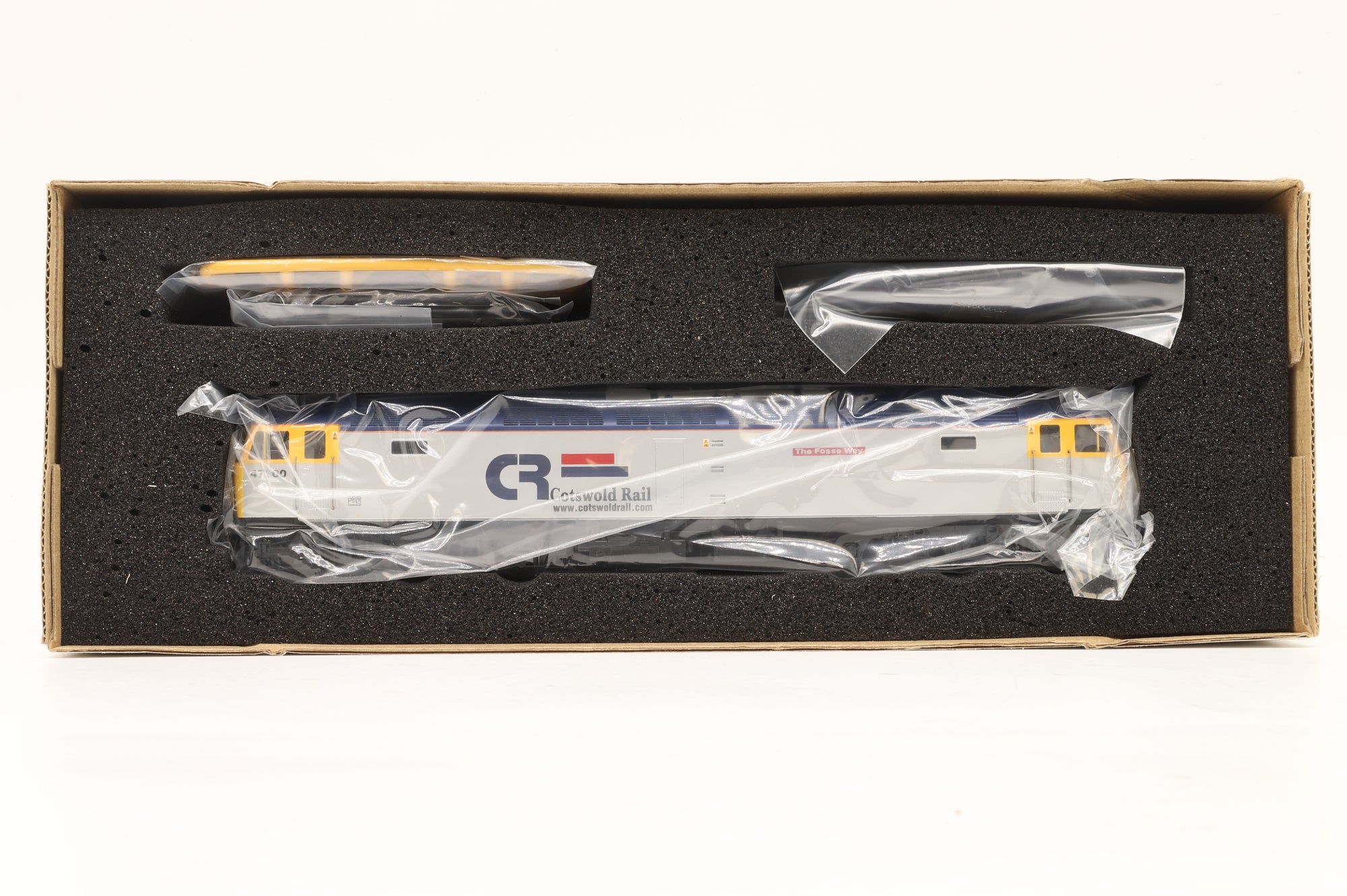 Heljan OO 4664 Class 47 '47200' 'The Fosse Way' Cotswold Rail Silver