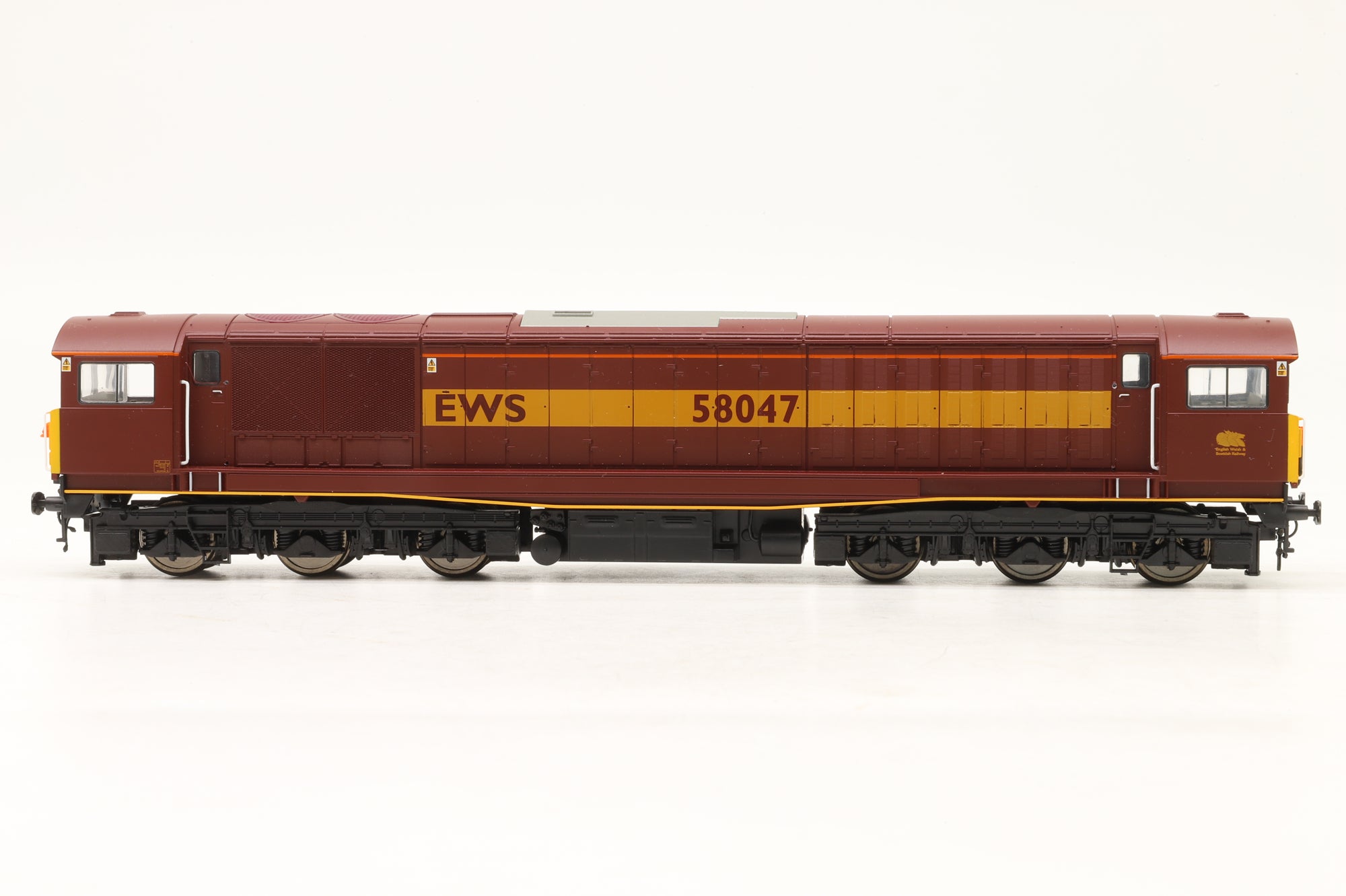 Heljan OO 5804 Class 58 58047 EWS Maroon/Gold