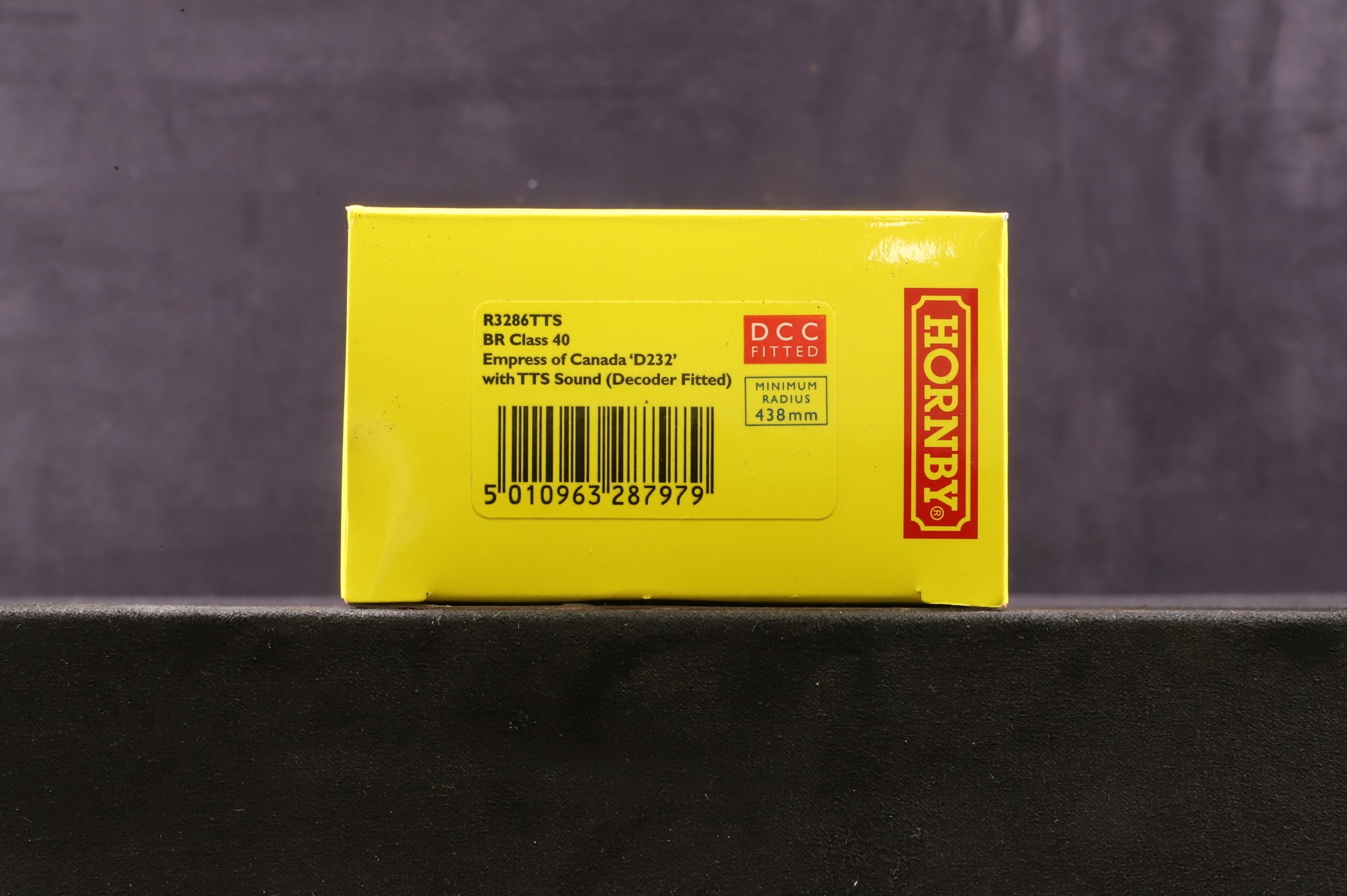 Hornby Railroad OO R3286TTS Class 40 'D232' 'Empress Of Canada' BR Green DCC Sound