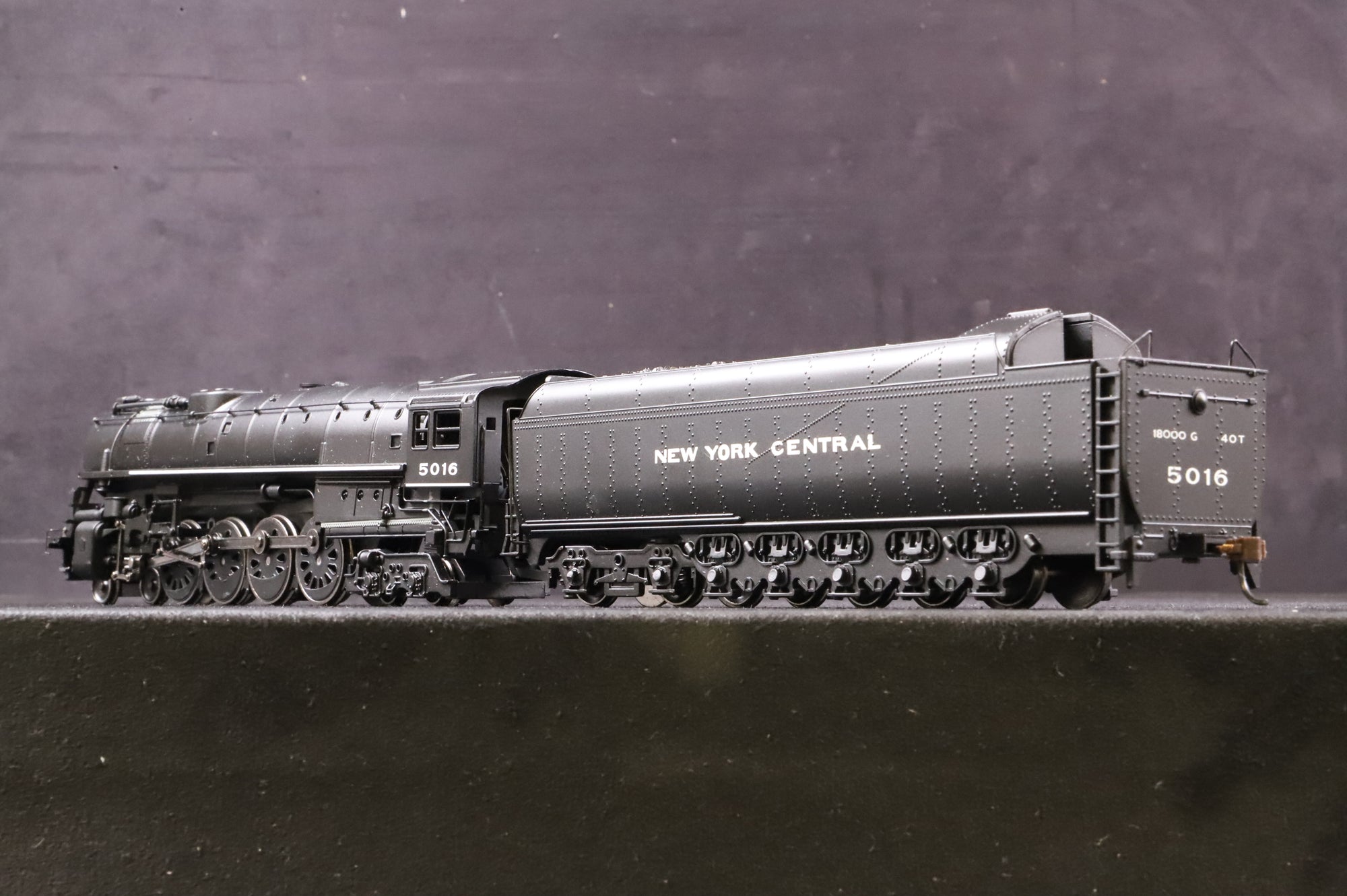 Bachmann HO 11306 Niagara 4-8-4 '5016' NYC Steam Locomotive