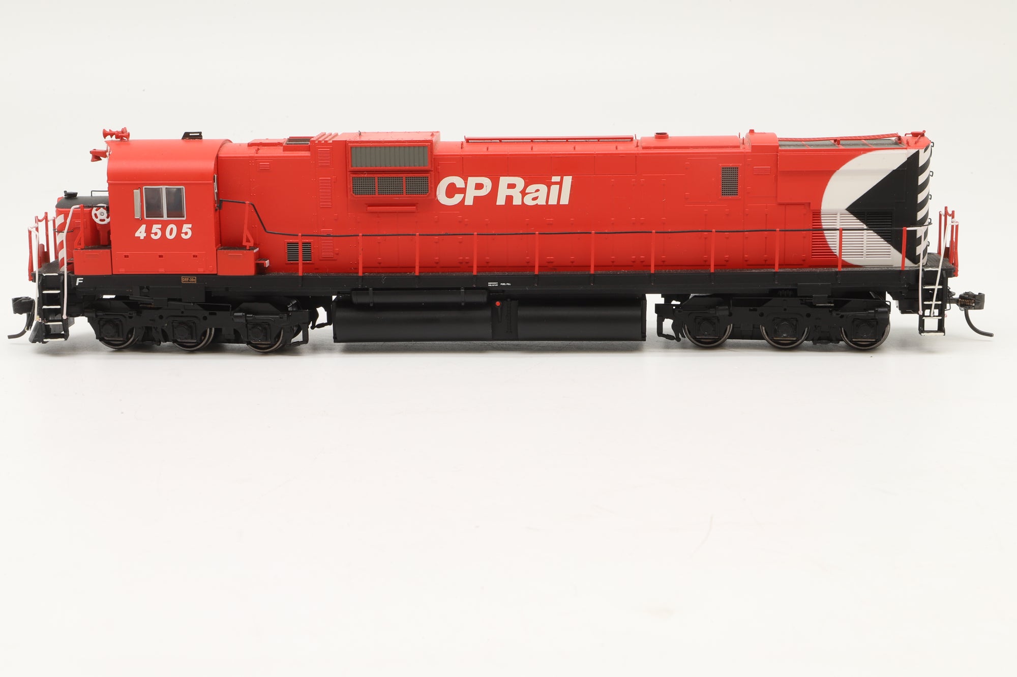 WORKSHOP Bowser HO Alco C630M #4505 in CP Rail Red - DCC Sound