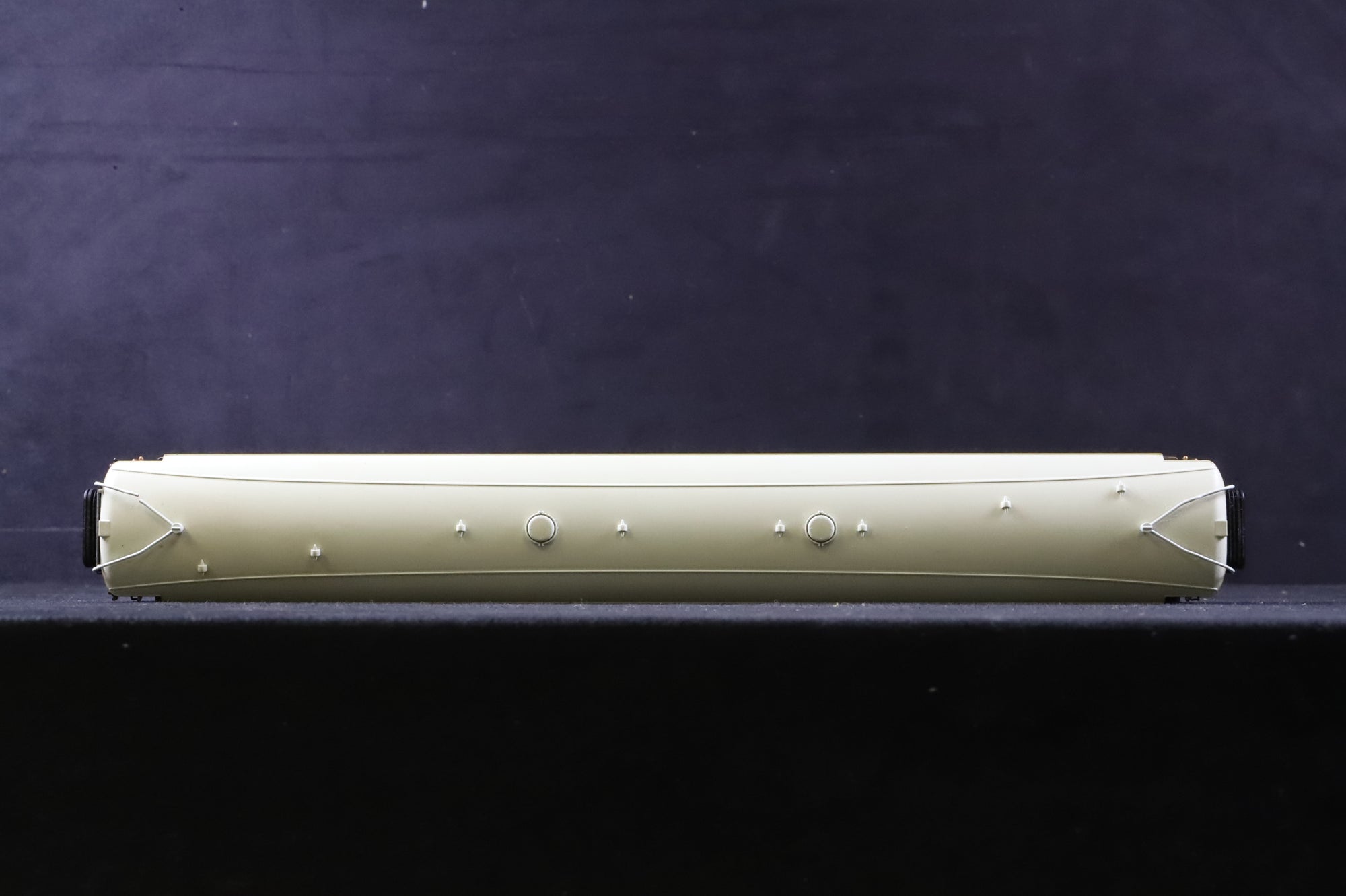 Hornby OO Pack of 3 K-Type Pullman Coaches Split From R1038 'Orient Express' Set